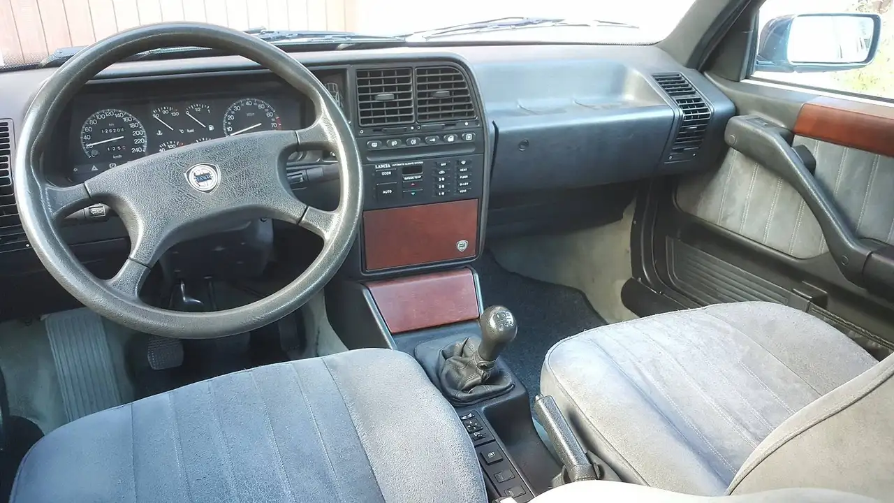 Lancia Thema 2.0 turbo ie 16v c/abs cat., foto 10