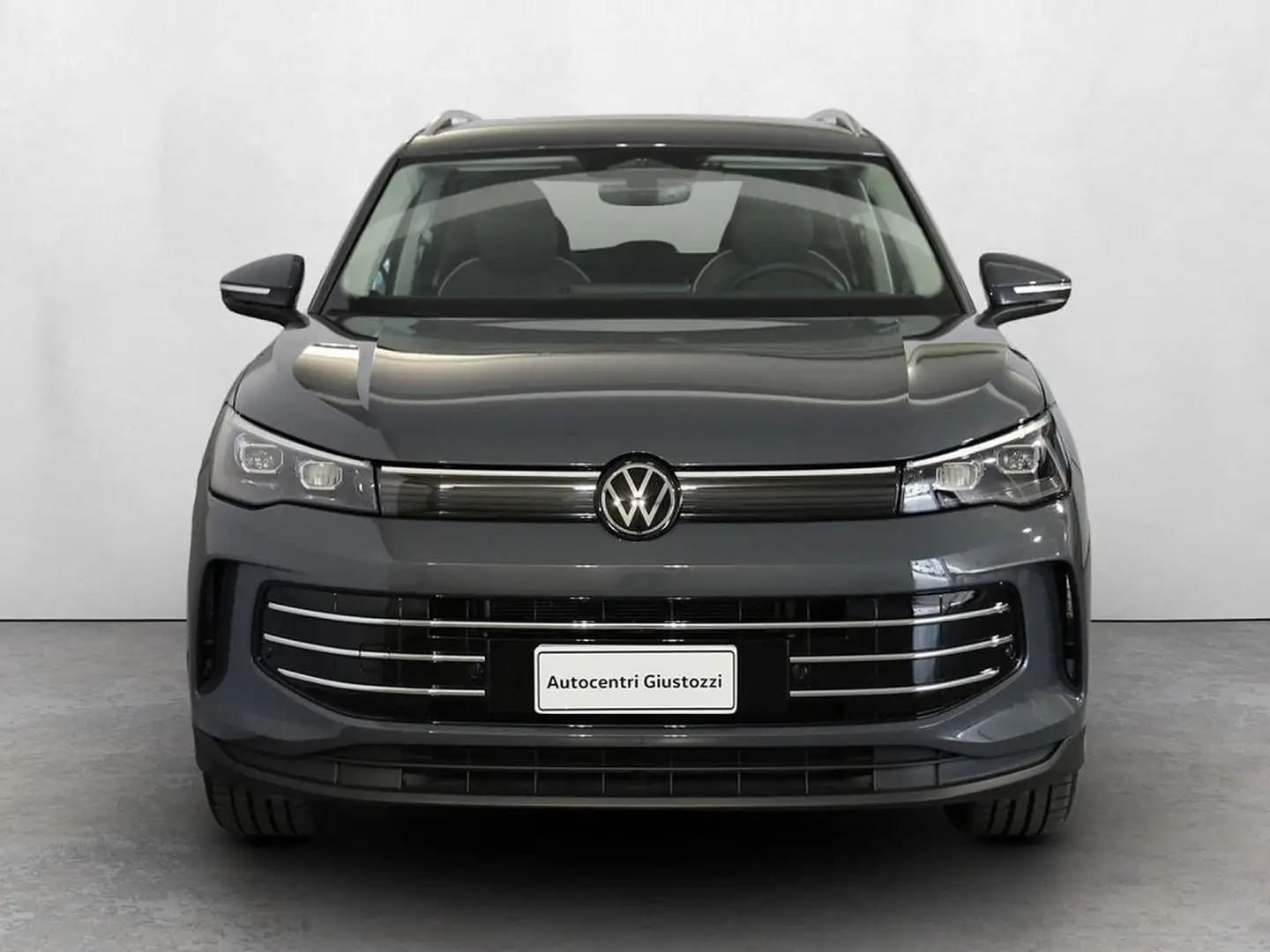 Volkswagen Tiguan 2.0 tdi elegance 150cv dsg Gris - 2