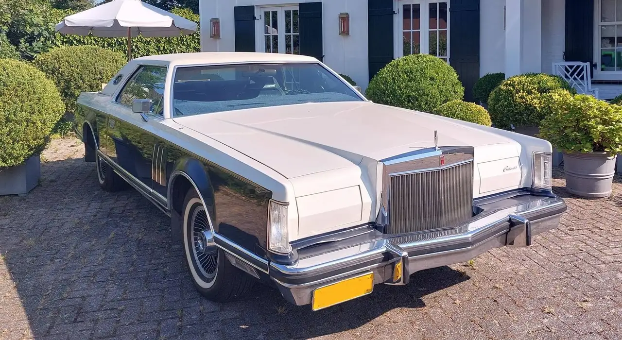 Lincoln Continental