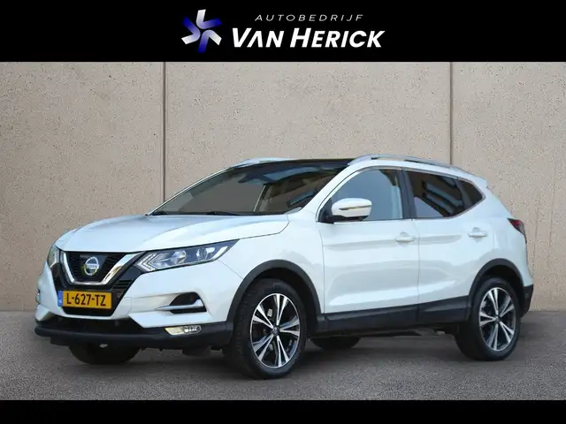 Nissan Qashqai 1.2 N-Connecta | Trekhaak | 360 Camera | Panoramad