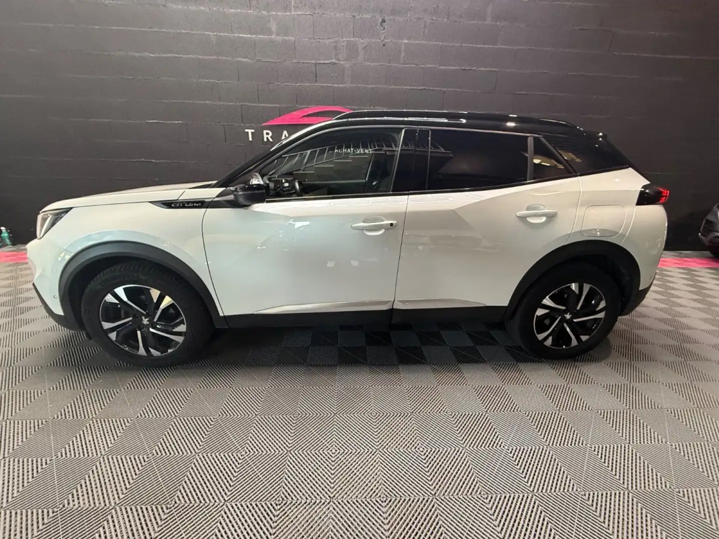 Peugeot 2008 PureTech 130 SS EAT8 GT Line (DISTRIBUTION OK) Weiß - 2