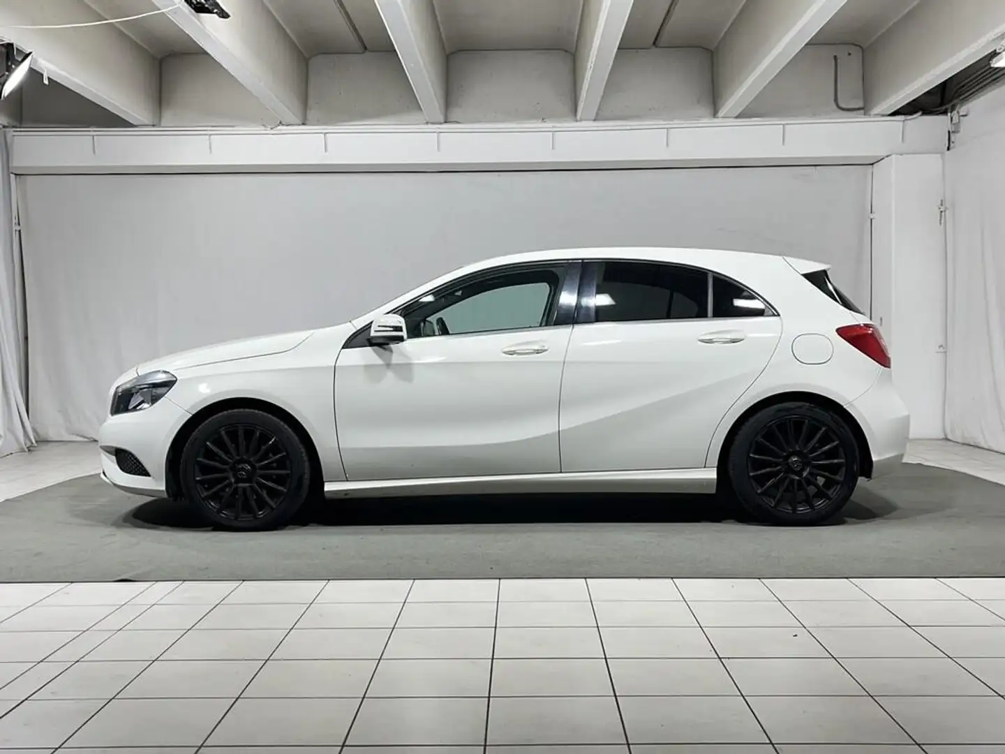 Mercedes-Benz A 200 cdi (BE) Sport Blanc - 2