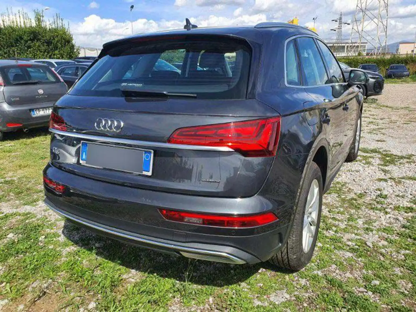 Audi Q5 40 TDI 204 CV quattro S tronic Business Advanced Gris - 2