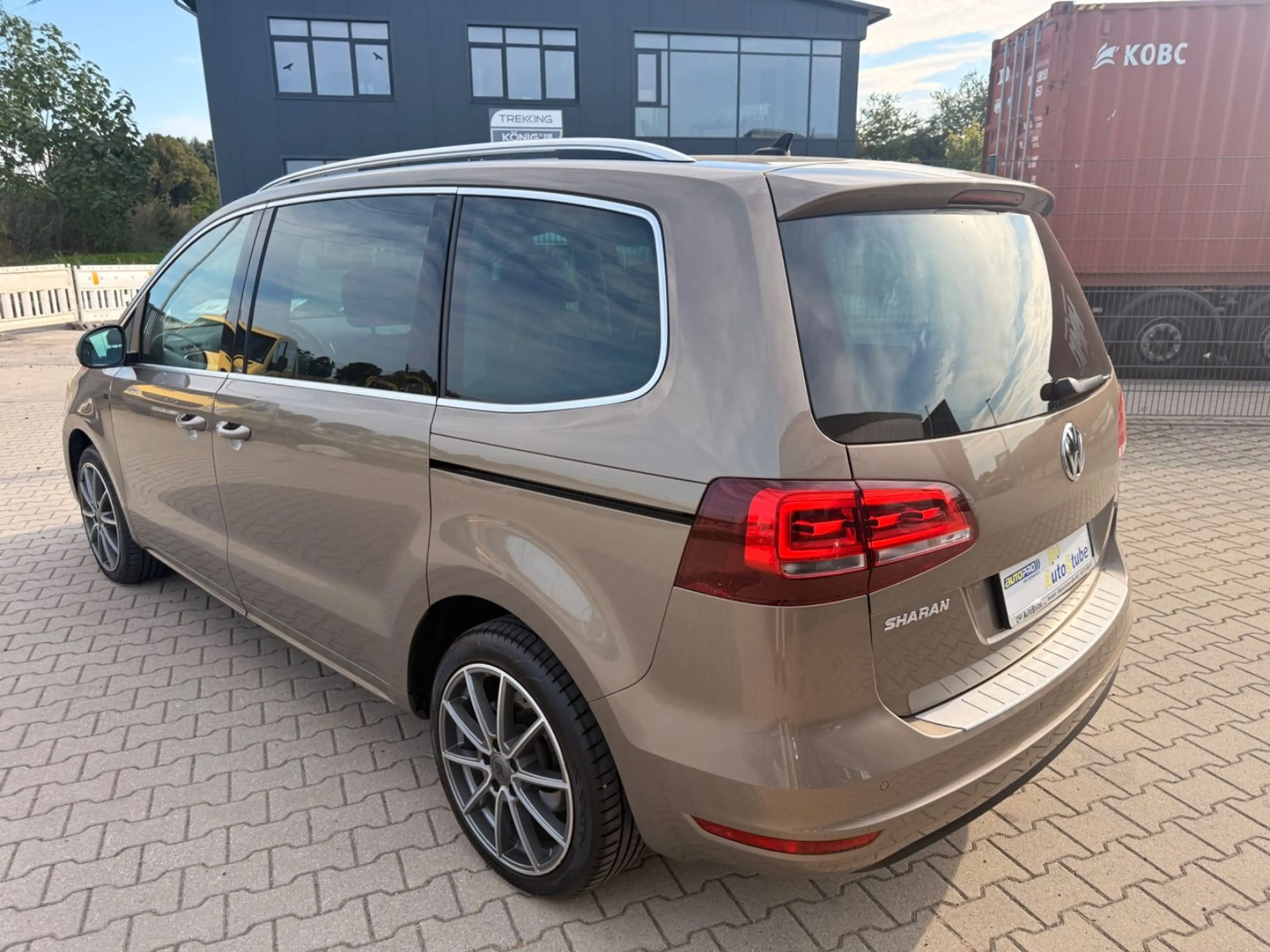 Volkswagen Sharan Join 2.0TDI/4motion/DSG/Navi/Led/Xenon — photo 6