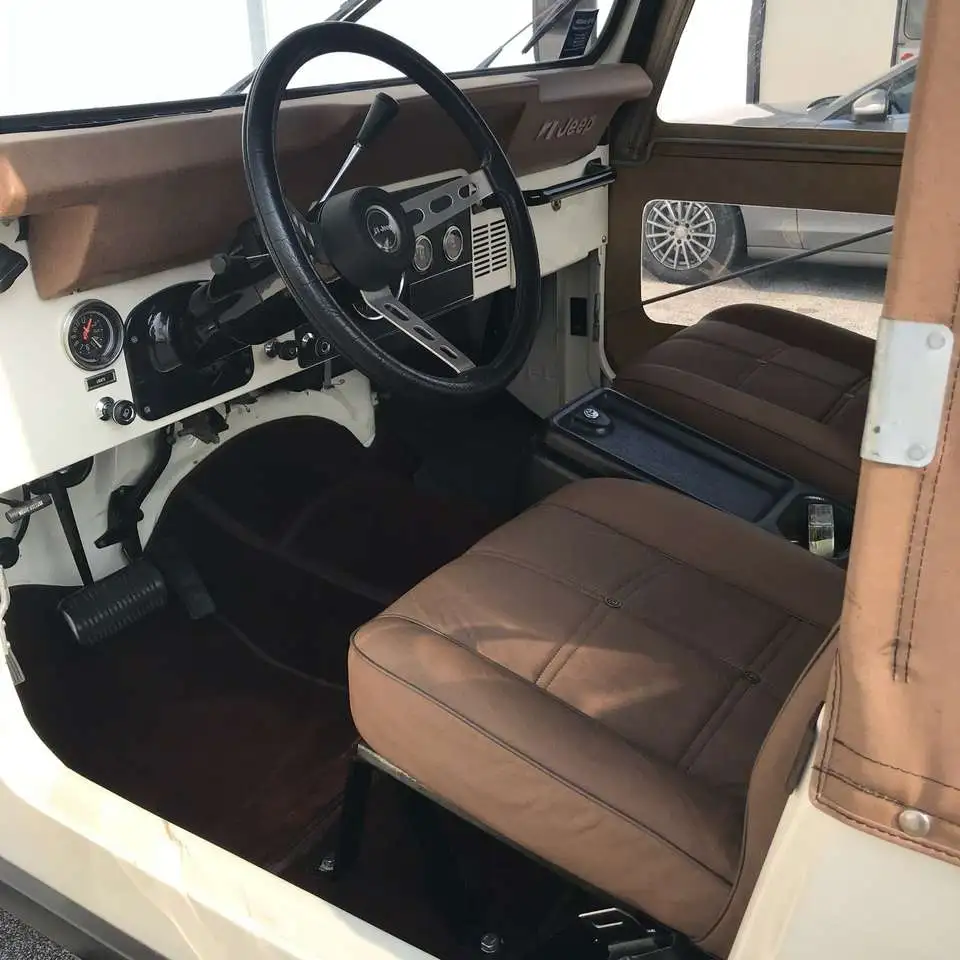 Jeep CJ-7 Golden Eagle, foto 8