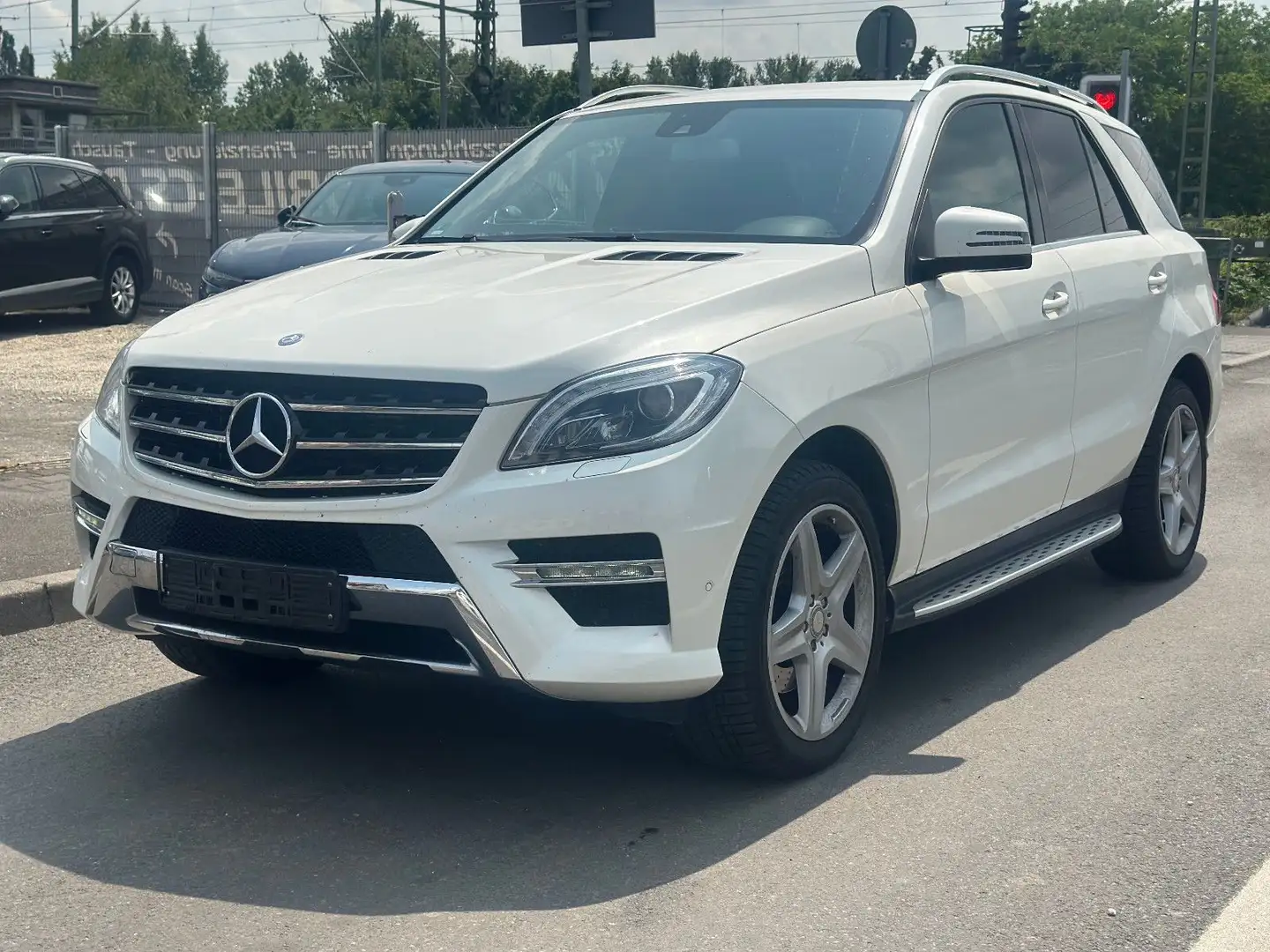 Mercedes-Benz ML 350 CDI AMG BLUETEC*MOD.2015+AHK+SONDERLACK.* Blanco - 1