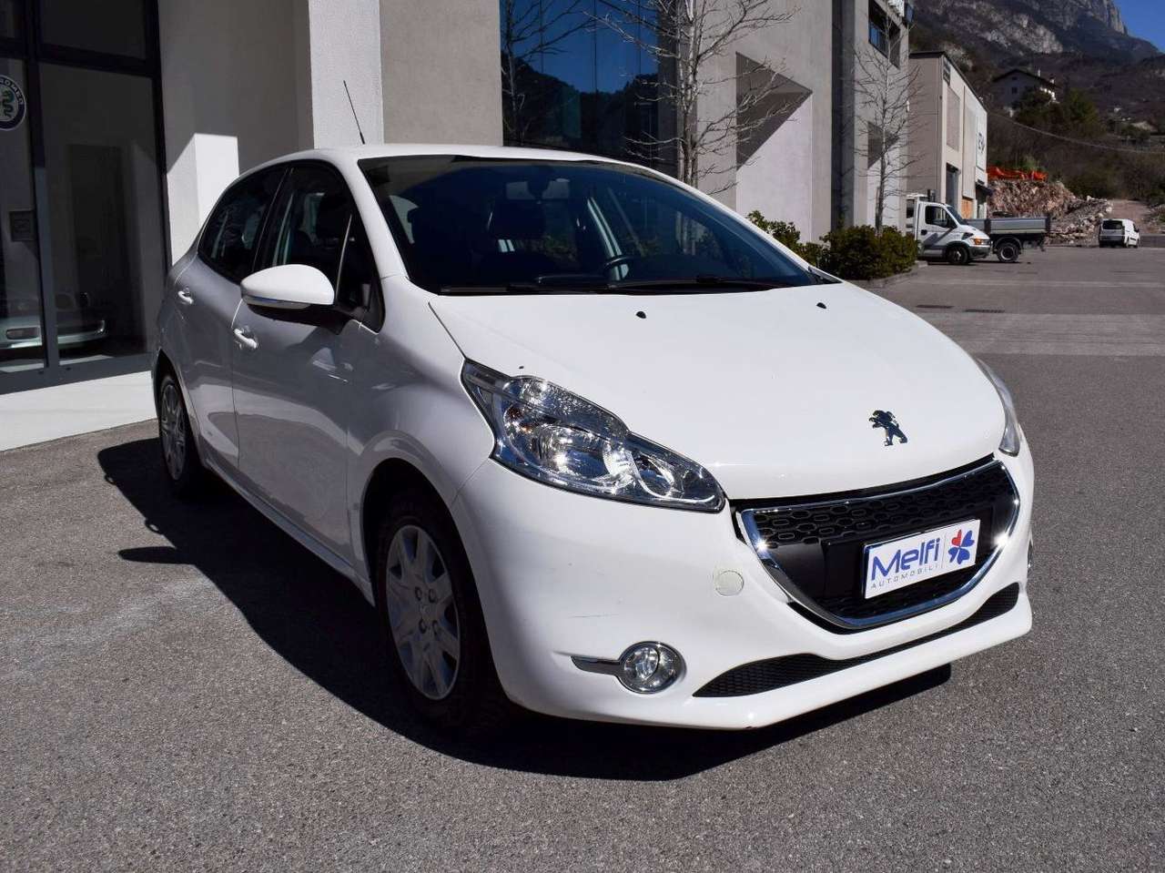Peugeot 208 1.0VTI PureTech Active 5p DA RIPARARE!