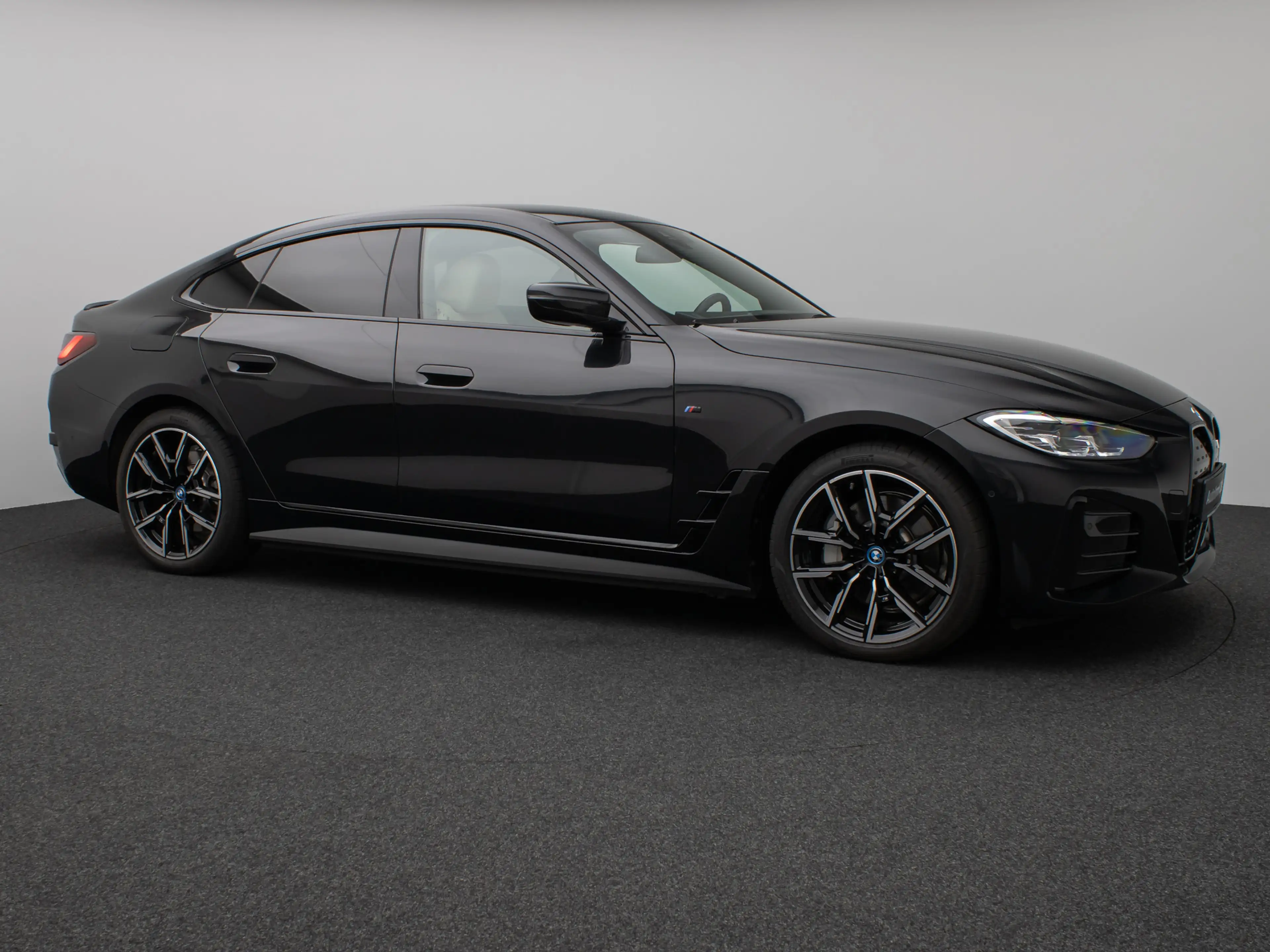 BMW i4 M Sport Kamera DAB H K 19Zoll — photo 4
