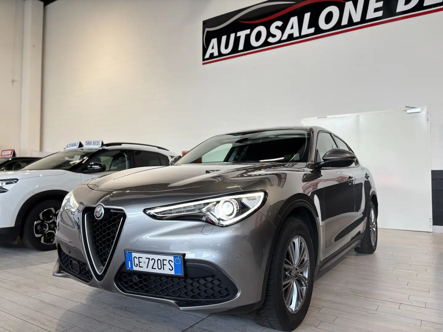 Alfa Romeo Stelvio SUPER Q4 2.2 190CV AT8 FULL OPTIONAL KM. CERT. Grigio - 2