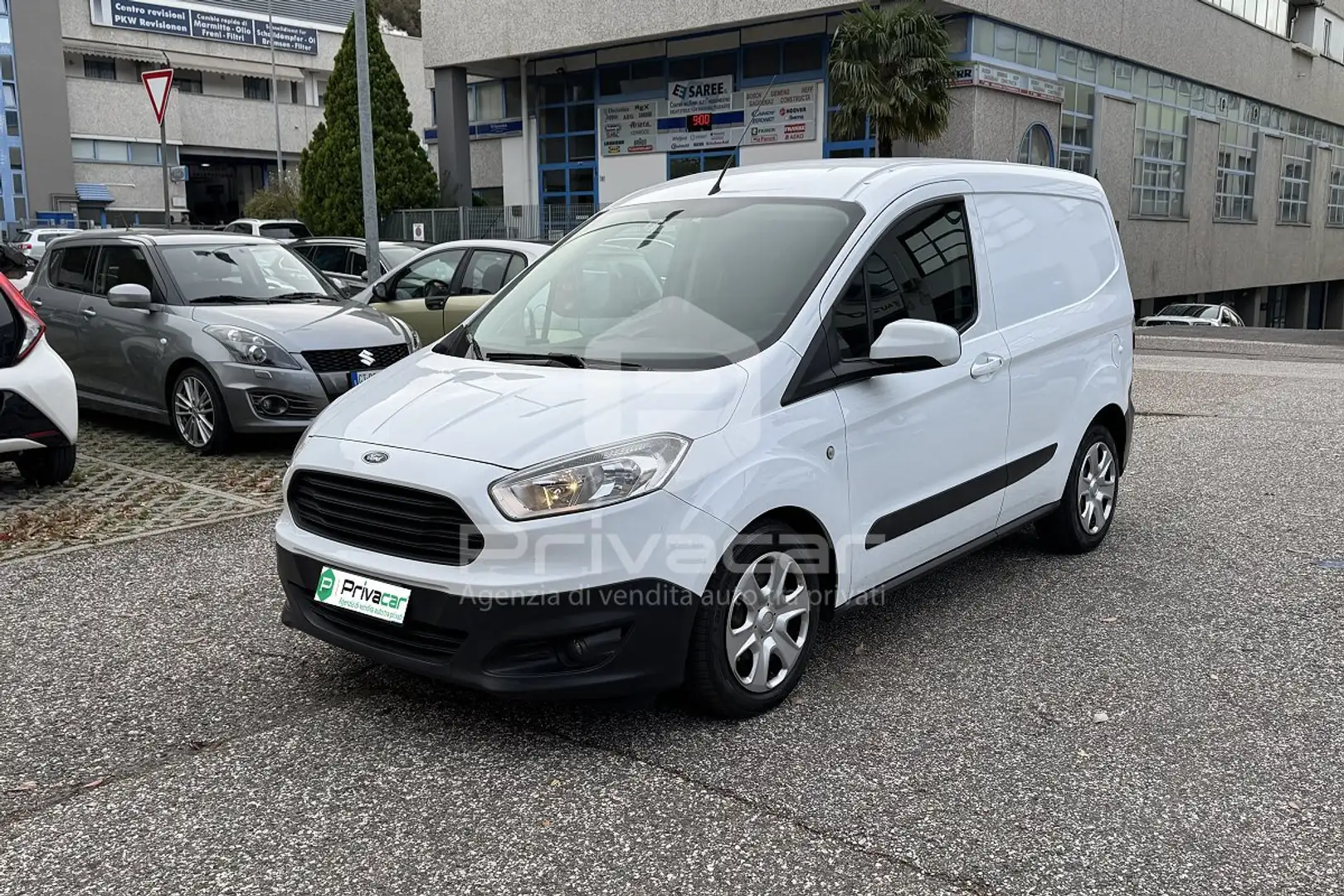 Ford Transit Courier Transit Courier 1.5 TDCi 75CV Van Trend Biały - 1
