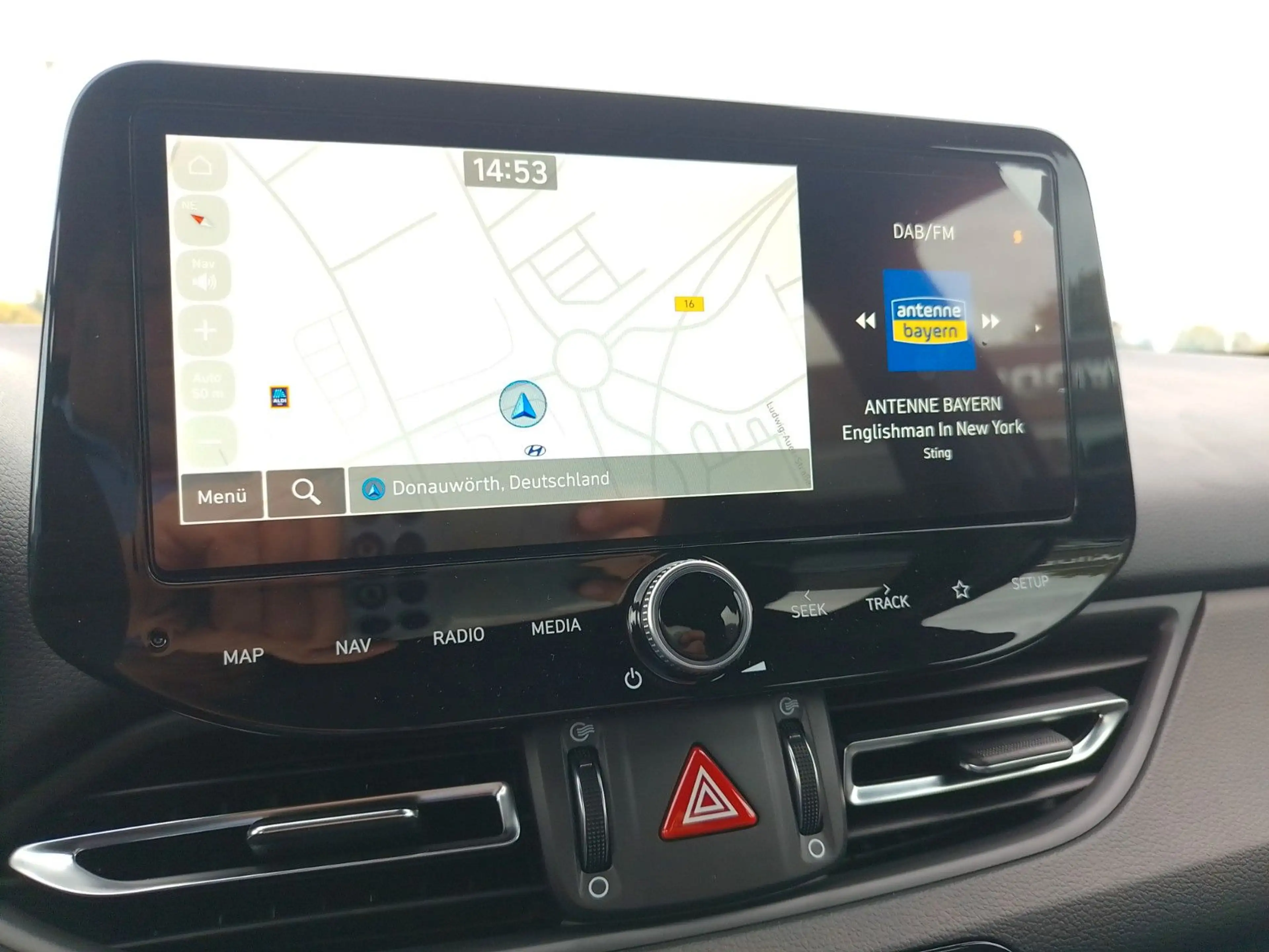 Hyundai i30 Advantage Mild-Hybrid SHZ LHZ LED — photo 10