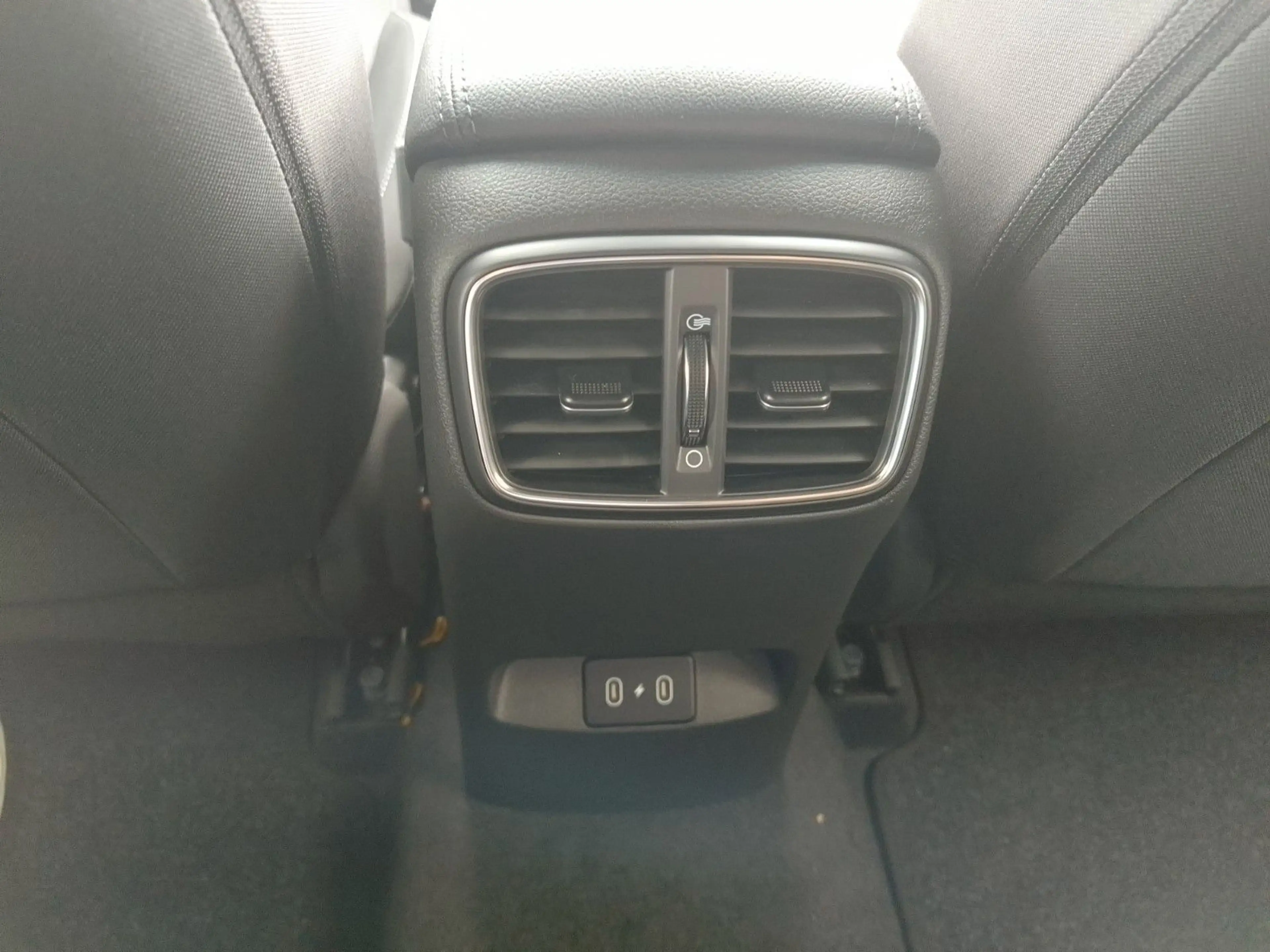 Hyundai i30 Advantage Mild-Hybrid SHZ LHZ LED — photo 15