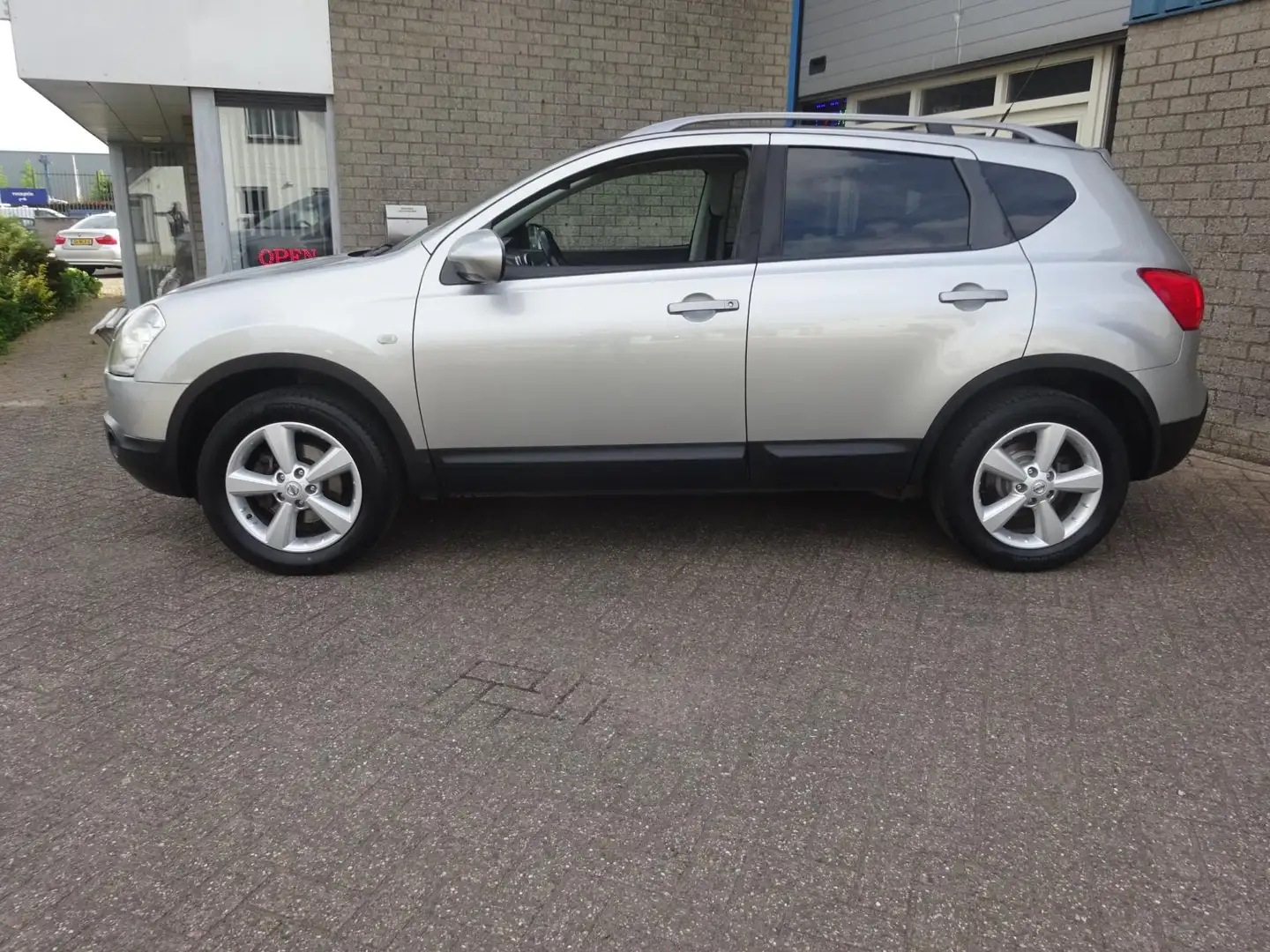Nissan Qashqai 2.0 Acenta Grijs - 2