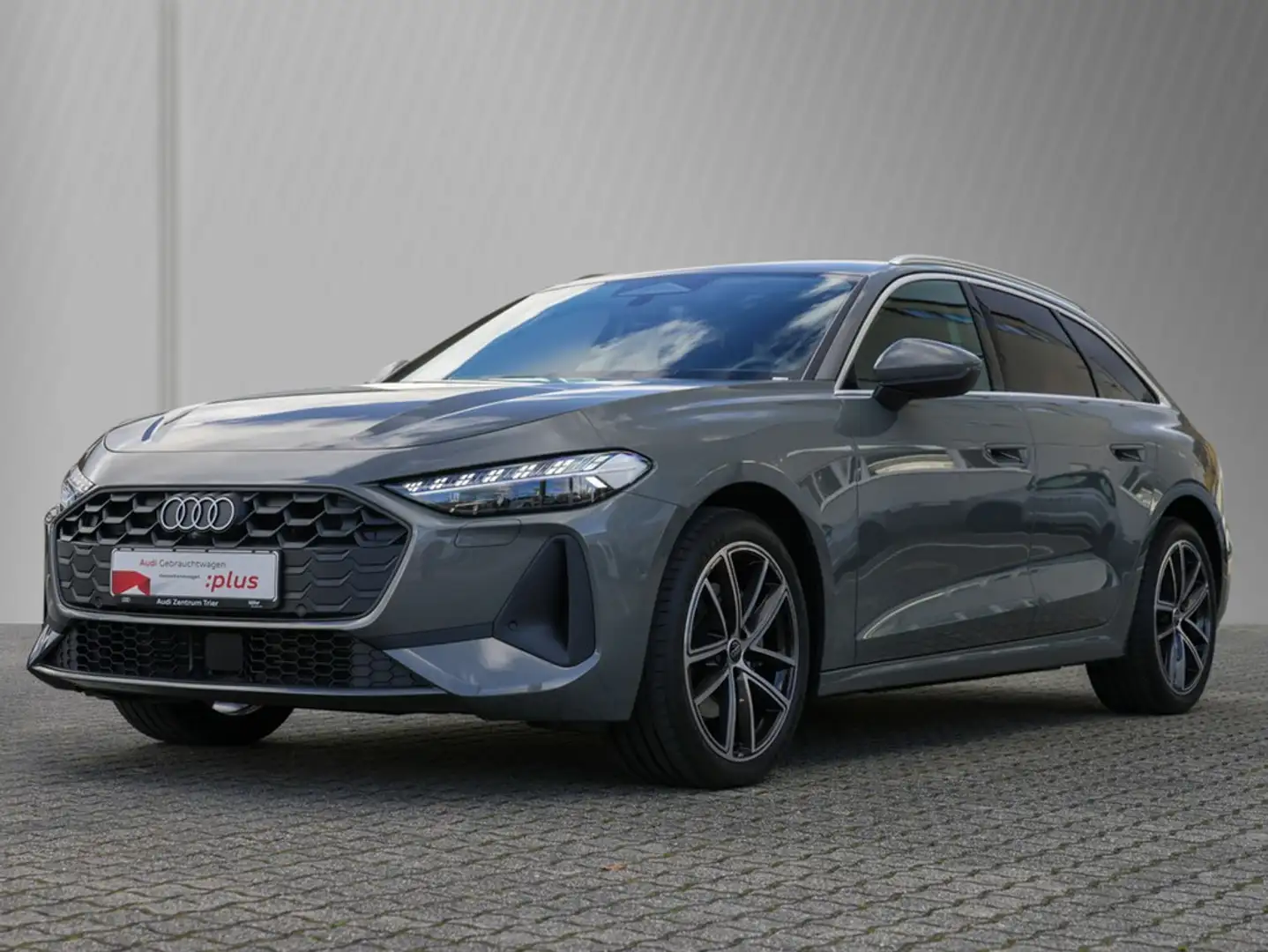 Audi A5 Avant TFSI S tronic Tech Grau - 2