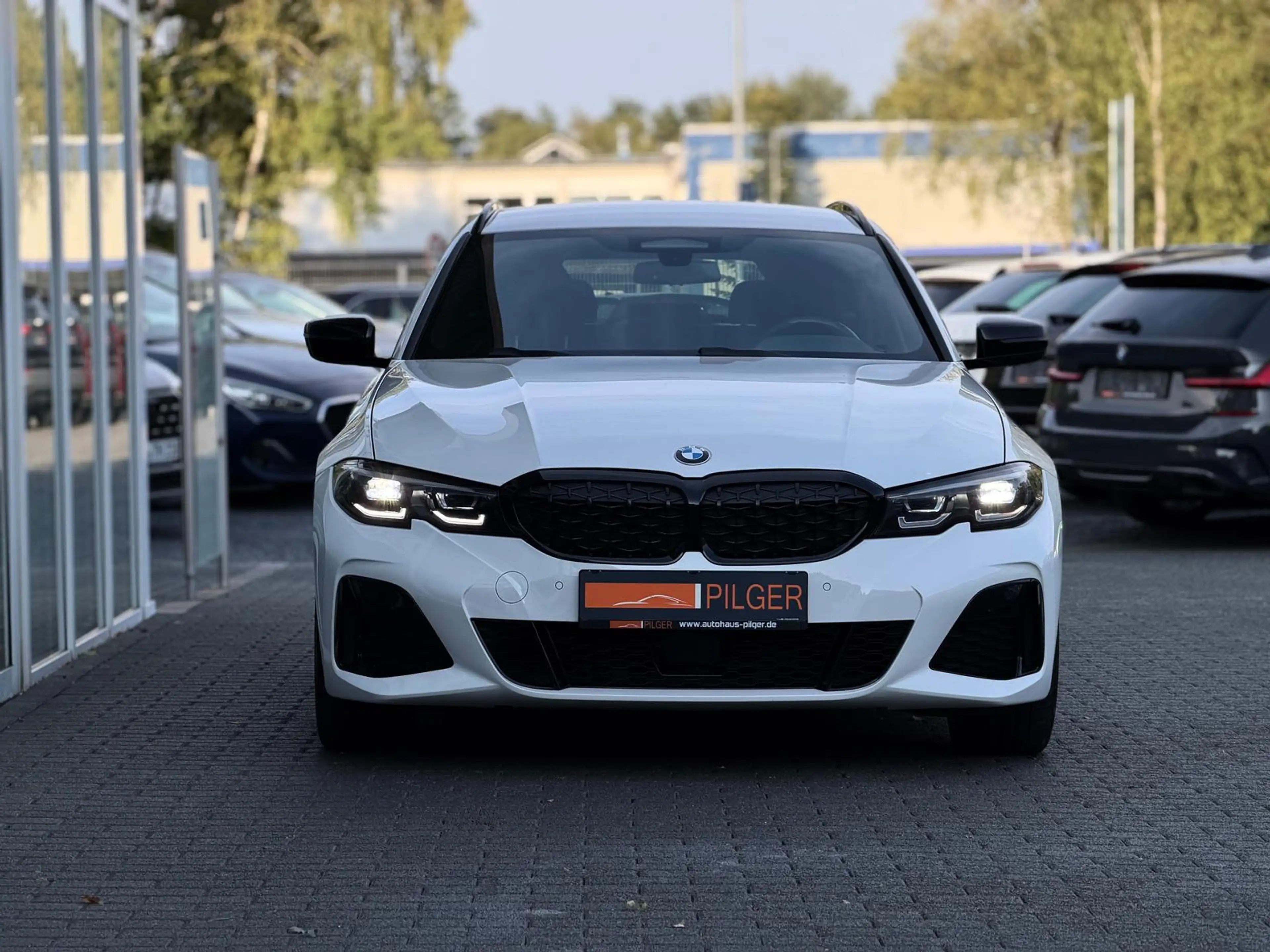 BMW 340 M340d xDrive*Carbon*Alcantara*LED*Lhz*Kamera*HUD — photo 8
