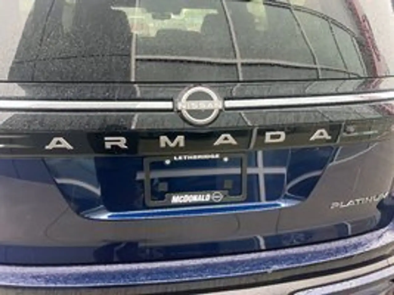 Nissan Armada снимка Nissan Armada