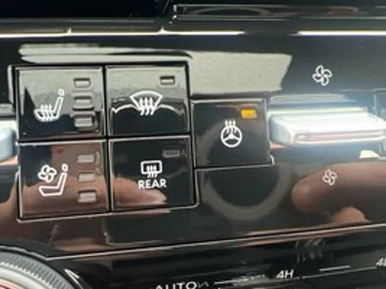 Nissan Armada снимка Nissan Armada