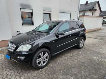 ML 300 CDI 4Matic 7G-TRONIC DPF BlueEFFICIENCY