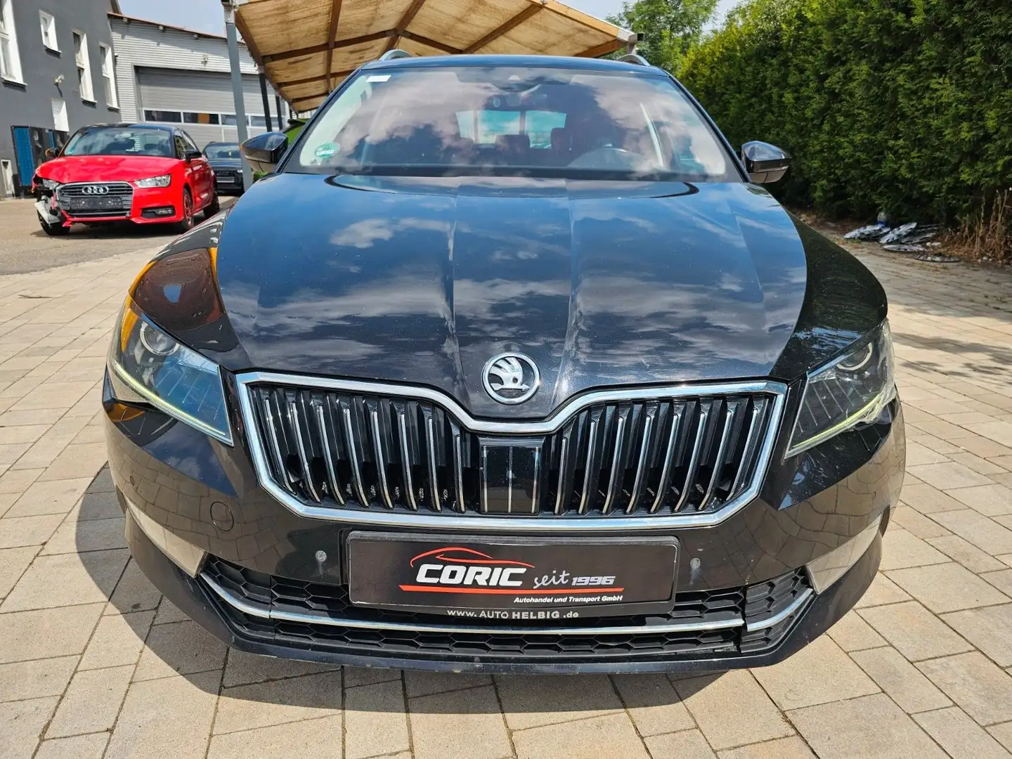 Skoda Superb Combi Style 4x4 Schwarz - 1
