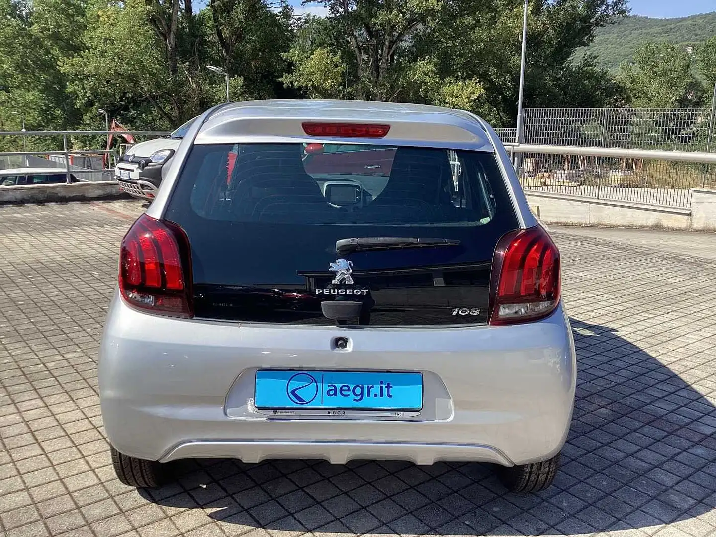 Peugeot 108 VTi 68 5 porte Active Grigio - 2