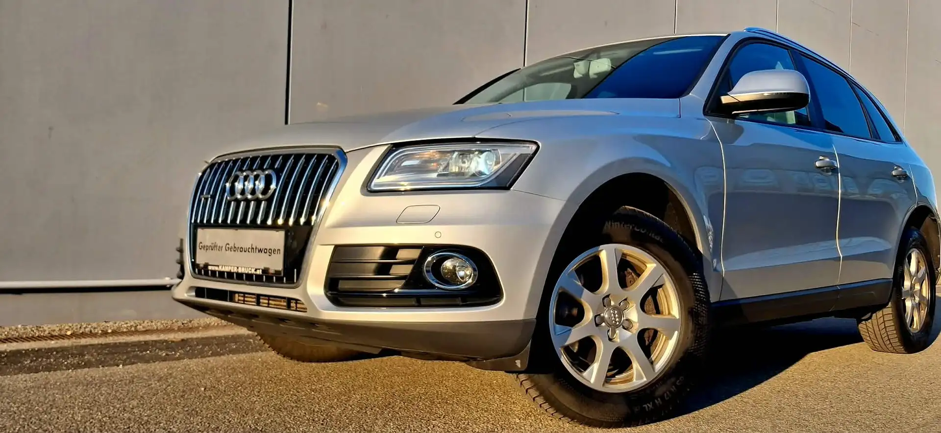 Audi Q5 Q5 2,0 TDI quattro DPF S-tronic Grau - 2