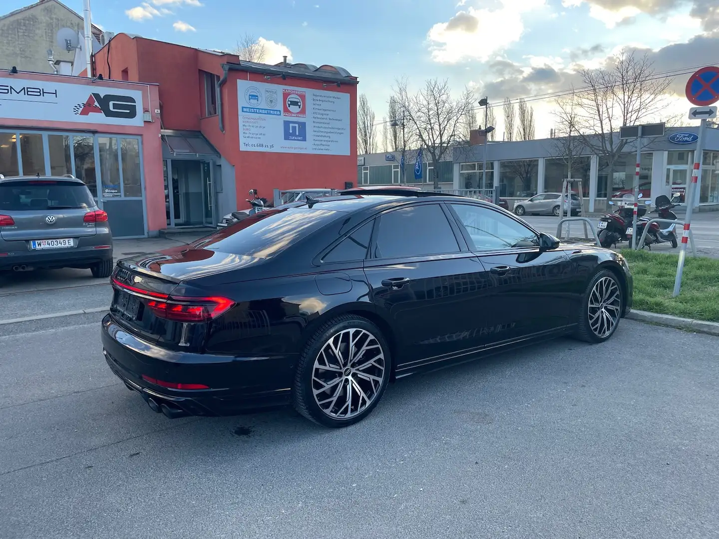 Audi S8 V8 TFSI quattro*MATRIX*PANO*HUD*TV*B&O*STDHZ* Чёрный - 2