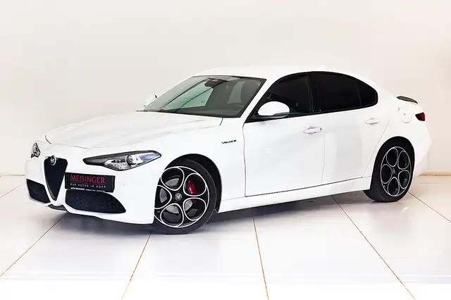 Alfa Romeo Giulia Super + Sprint Packet 2,2 16V 190 AT8