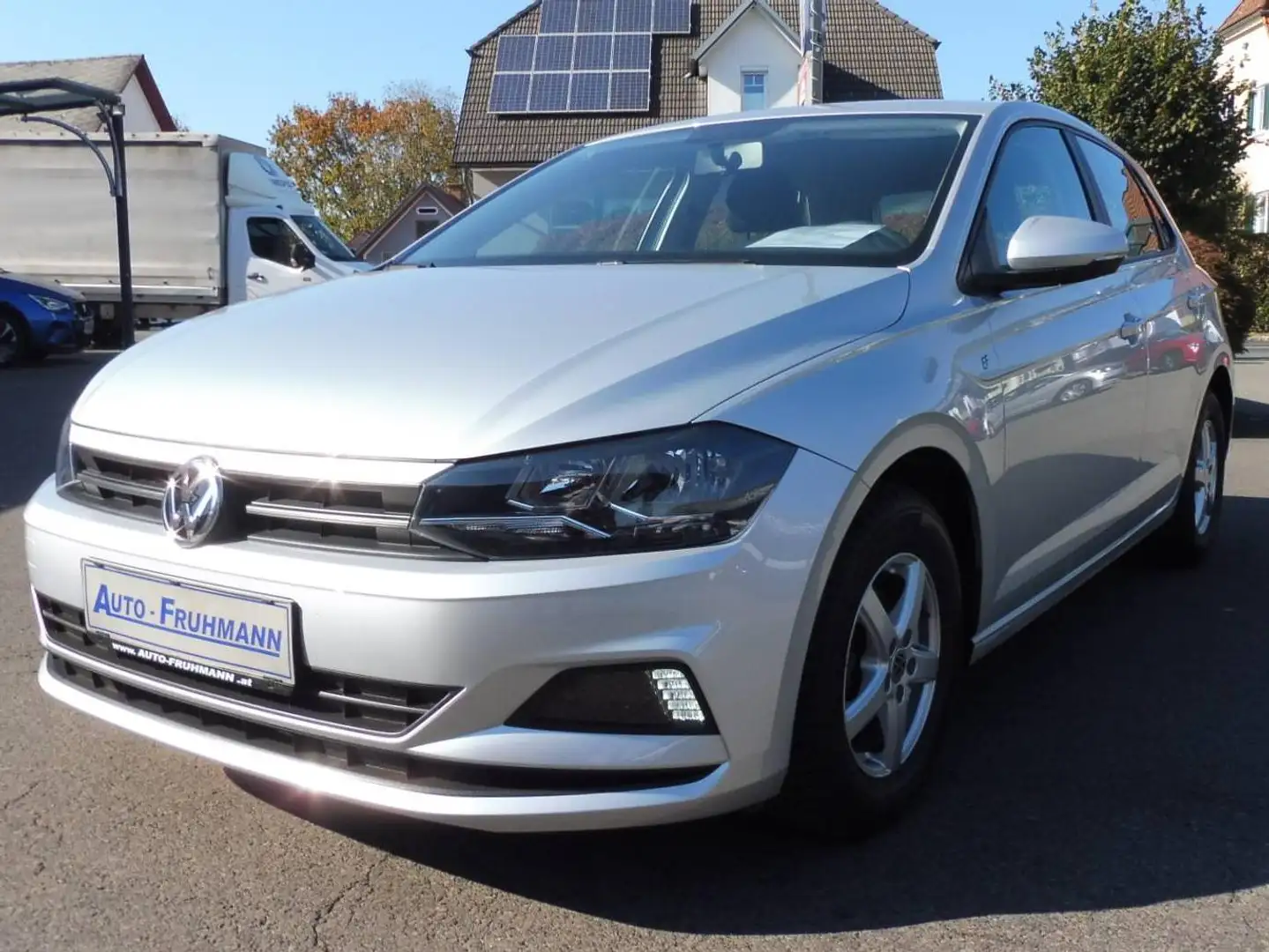 Volkswagen Polo 1.0i Silber - 1