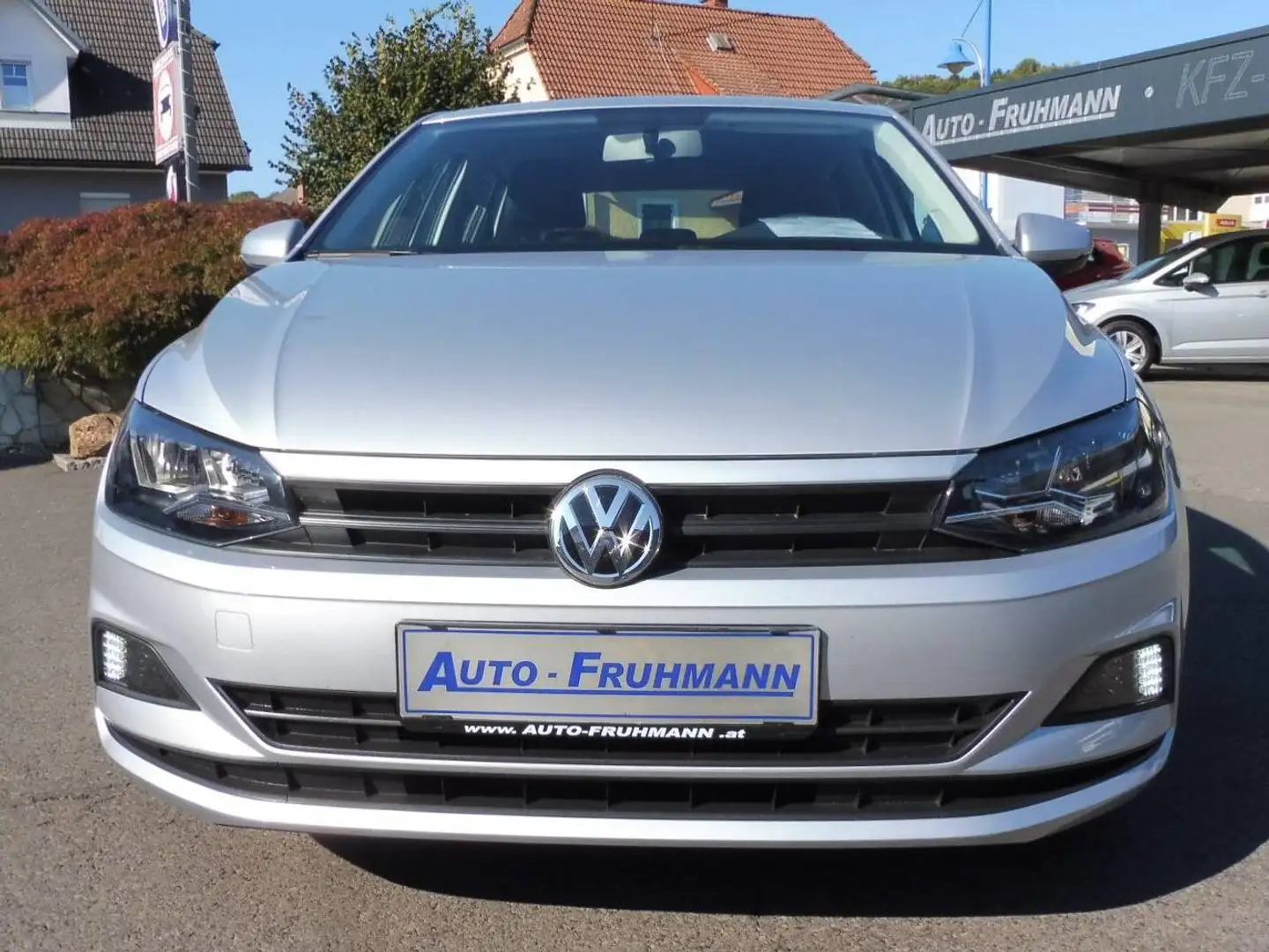 Volkswagen Polo 1.0i Silber - 2