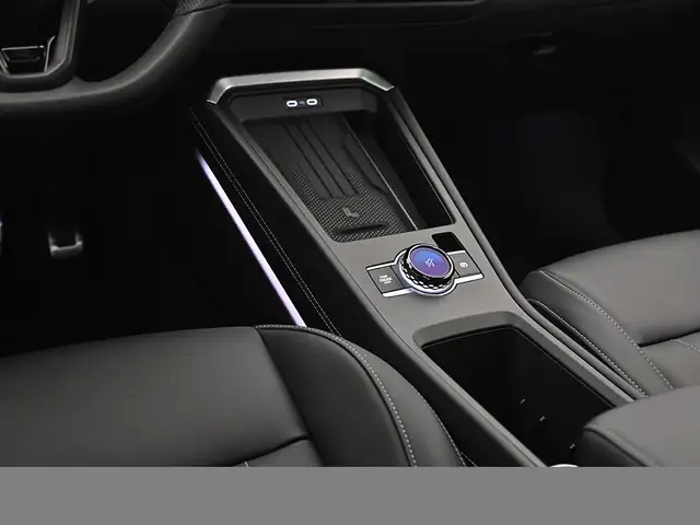 Volkswagen T-Roc view 15