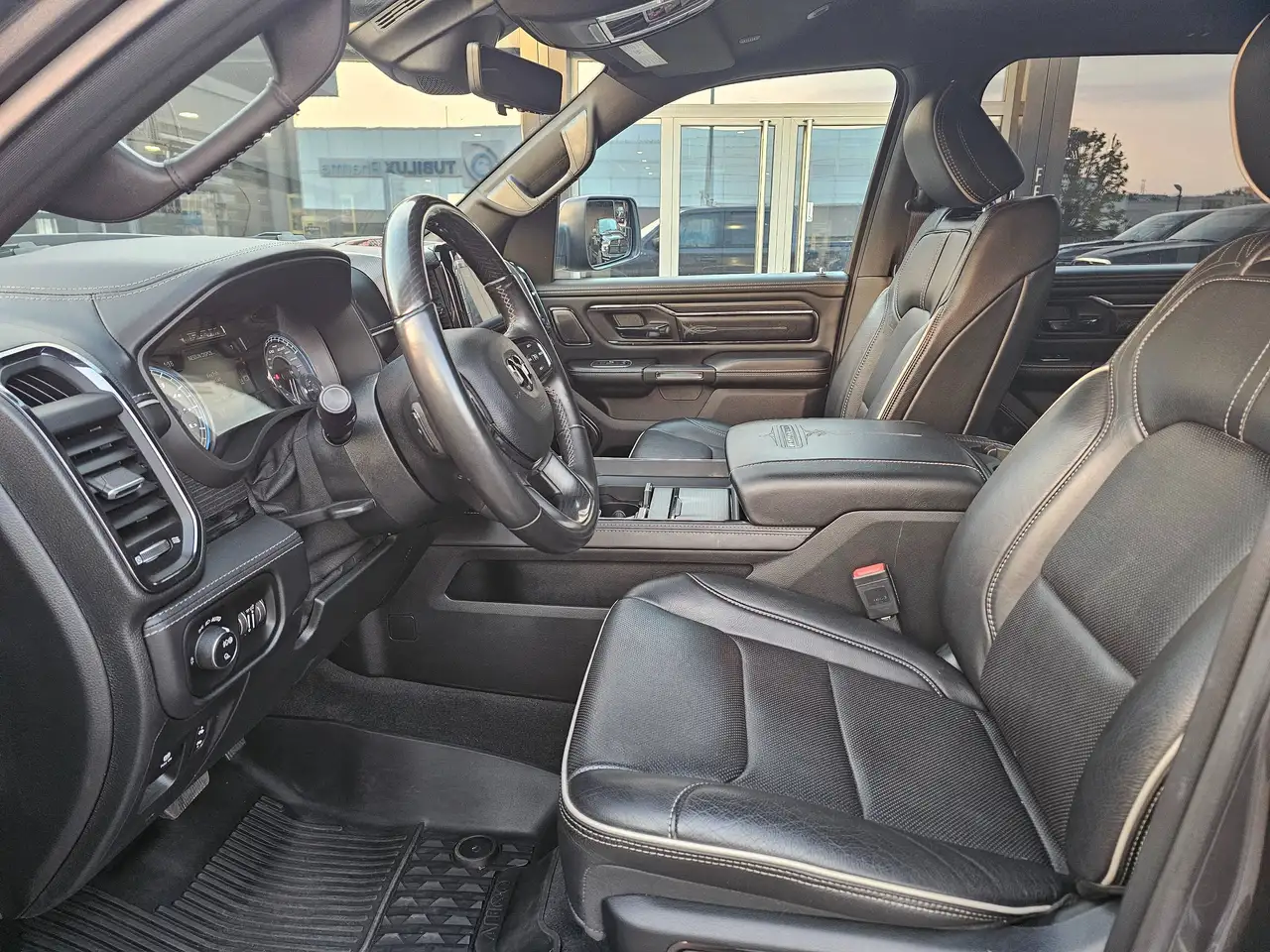 Dodge RAM 2022 — фото 12