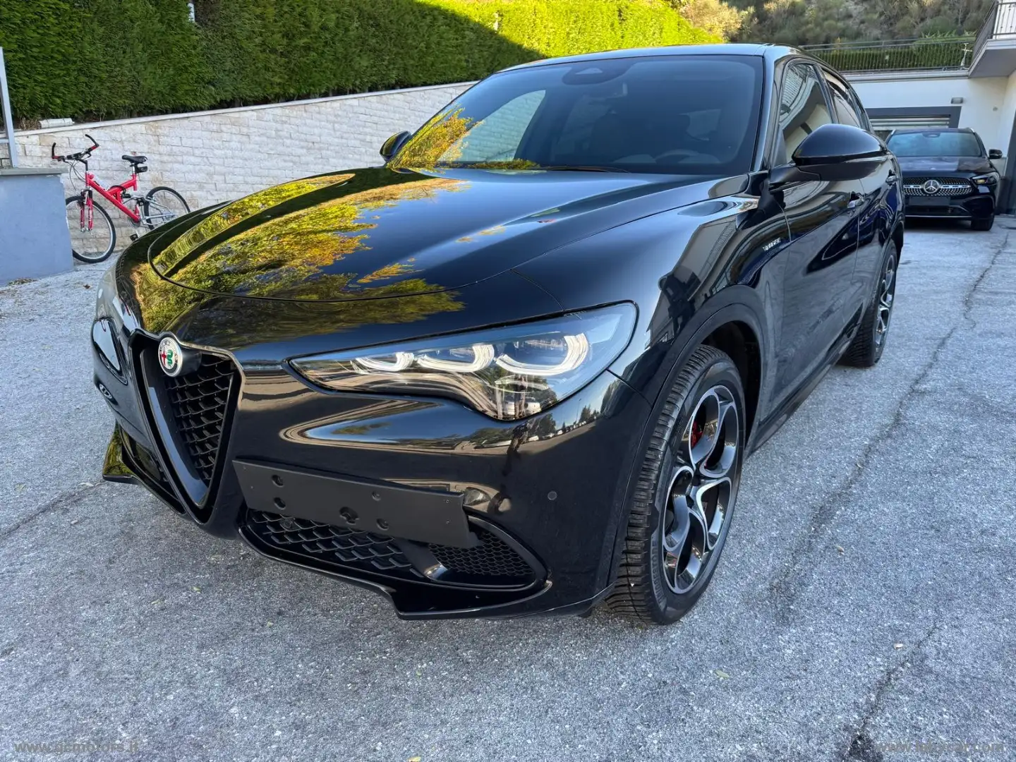 Alfa Romeo Stelvio 2.2 T.diesel 210CV AT8 Q4 Veloce Zwart - 1
