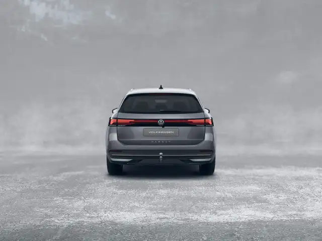 Volkswagen Passat view 7