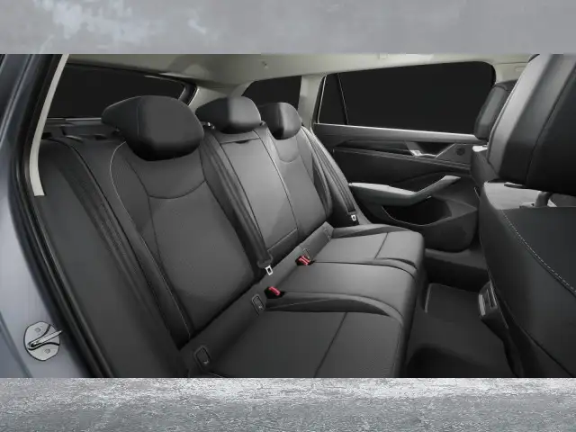 Volkswagen Passat view 11