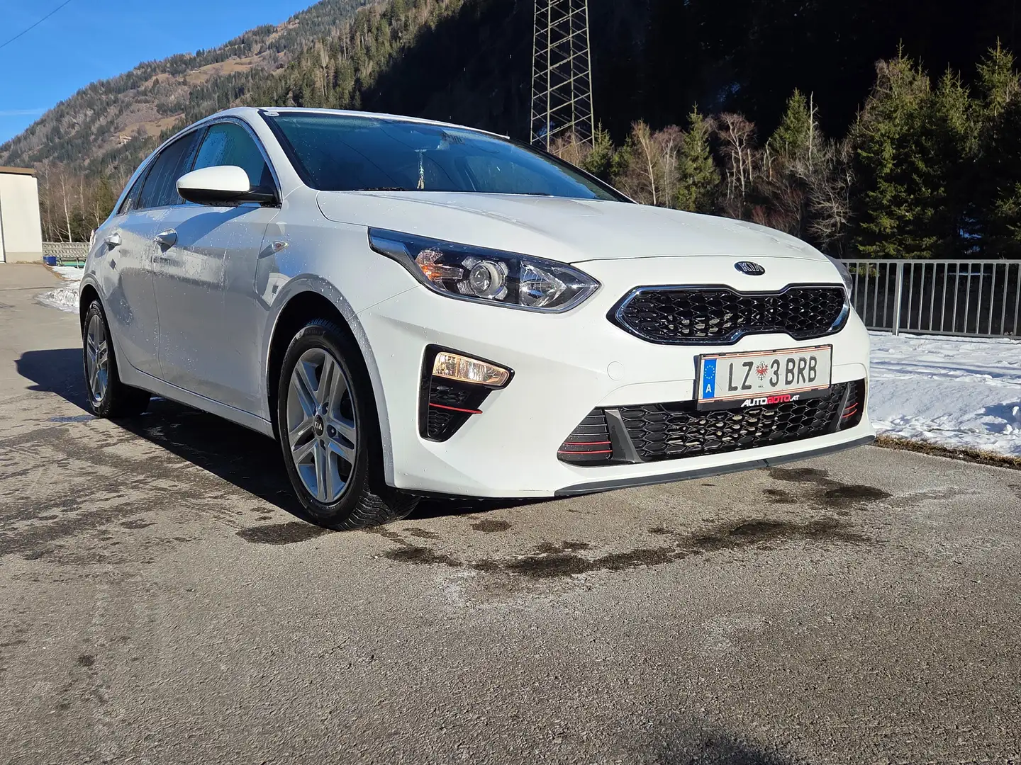 Kia Ceed / cee'd ceed 1,4 TGDI Silber Silber Weiß - 2