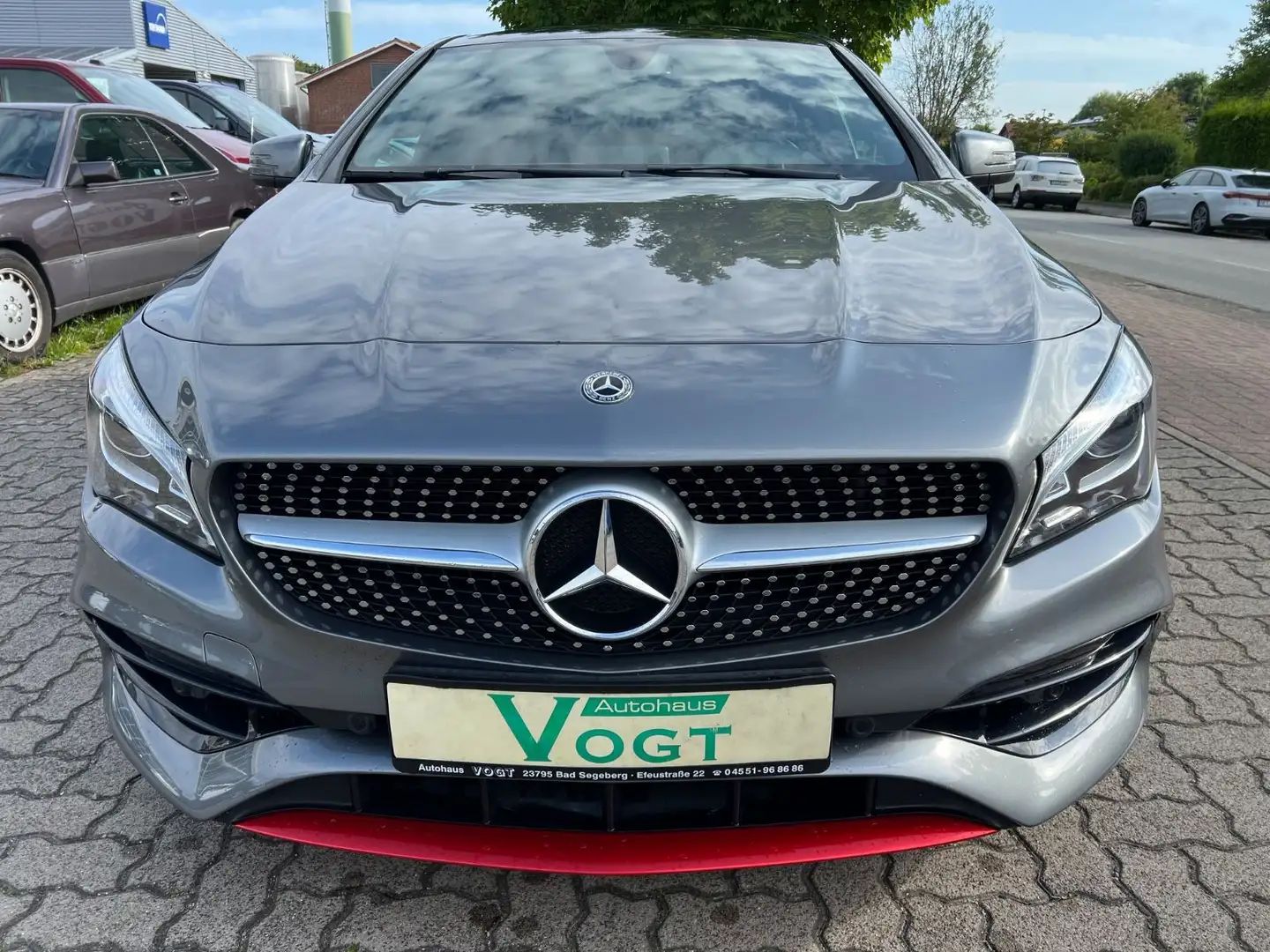 Mercedes-Benz CLA 220 CLA 220 CLA -Klasse Shooting Brake 4Matic AMGlin Gris - 2