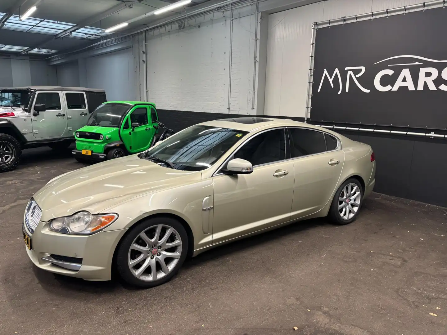 Jaguar XF 3.0 V6 Luxury full option Jaune - 2