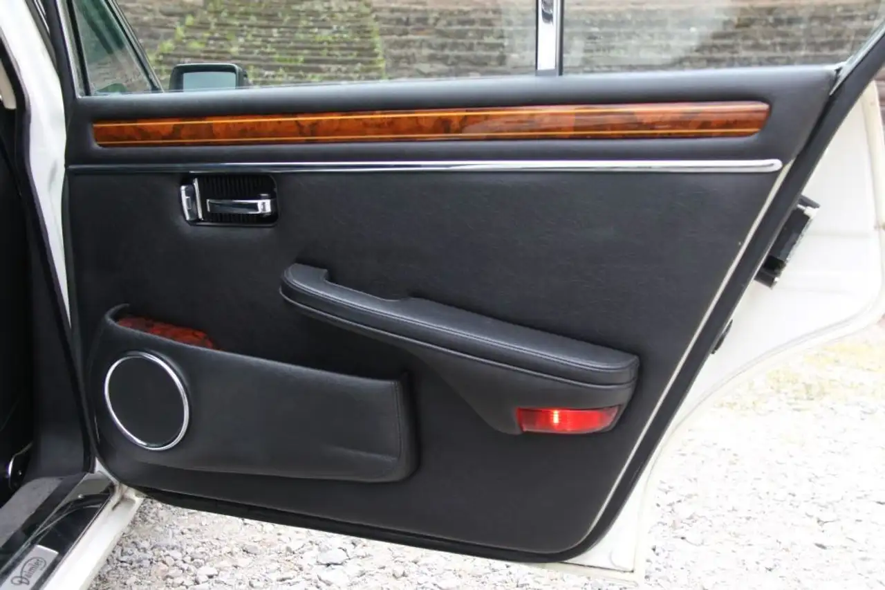 Jaguar Daimler Double Six Serie 3 mit 3 Jahren Garantie, foto 11