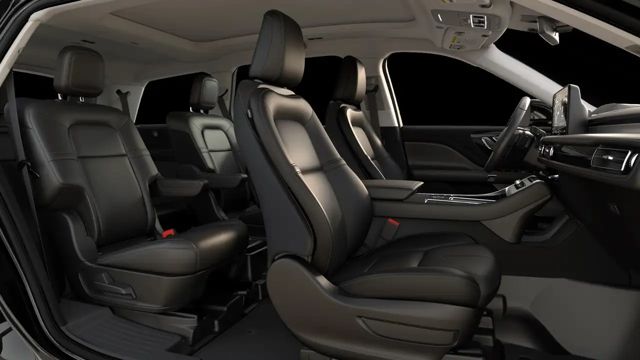 Lincoln Aviator снимка Lincoln Aviator