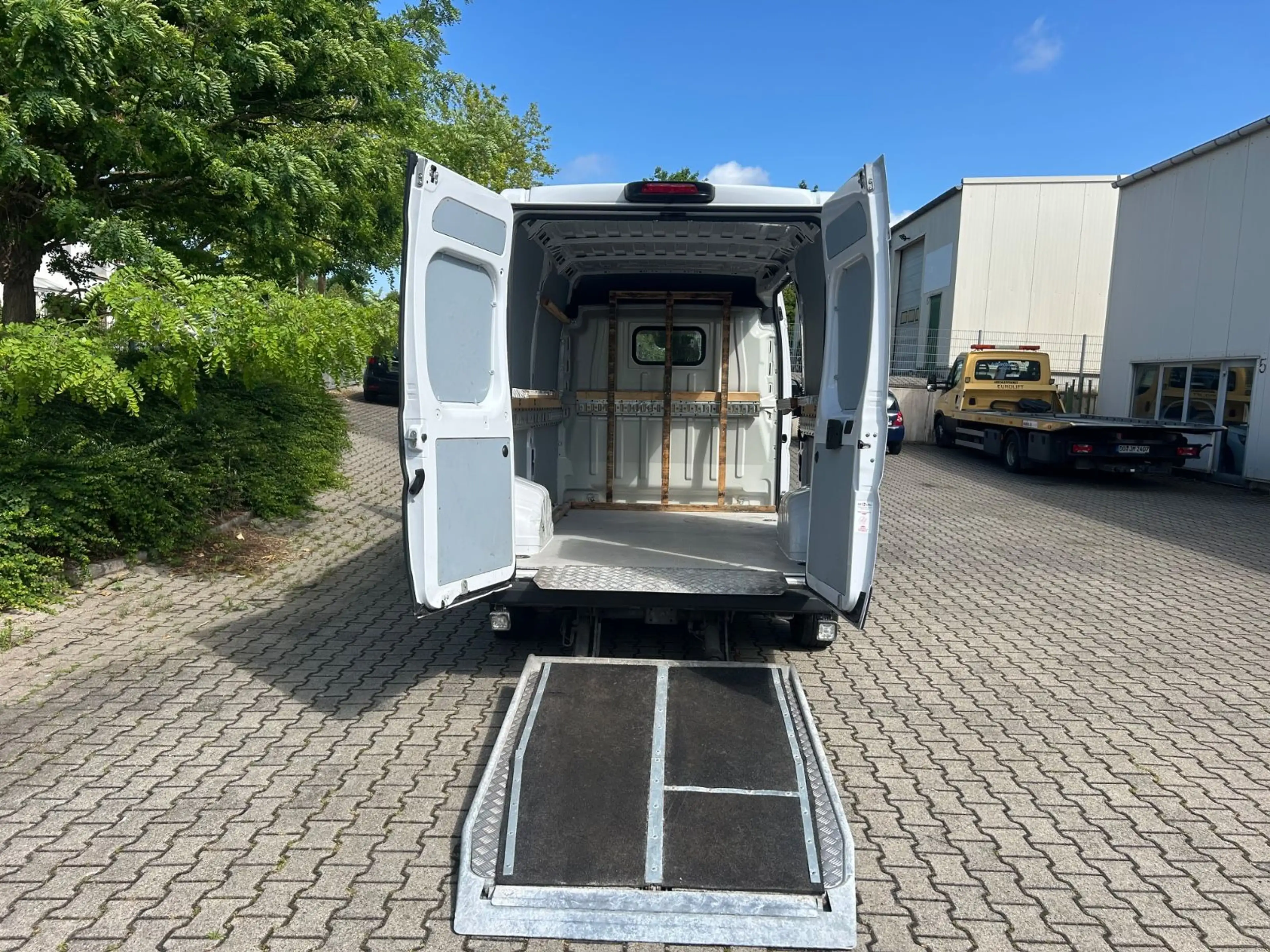 Peugeot Boxer 2.2 BlueHDI L2H2 Lift — photo 13