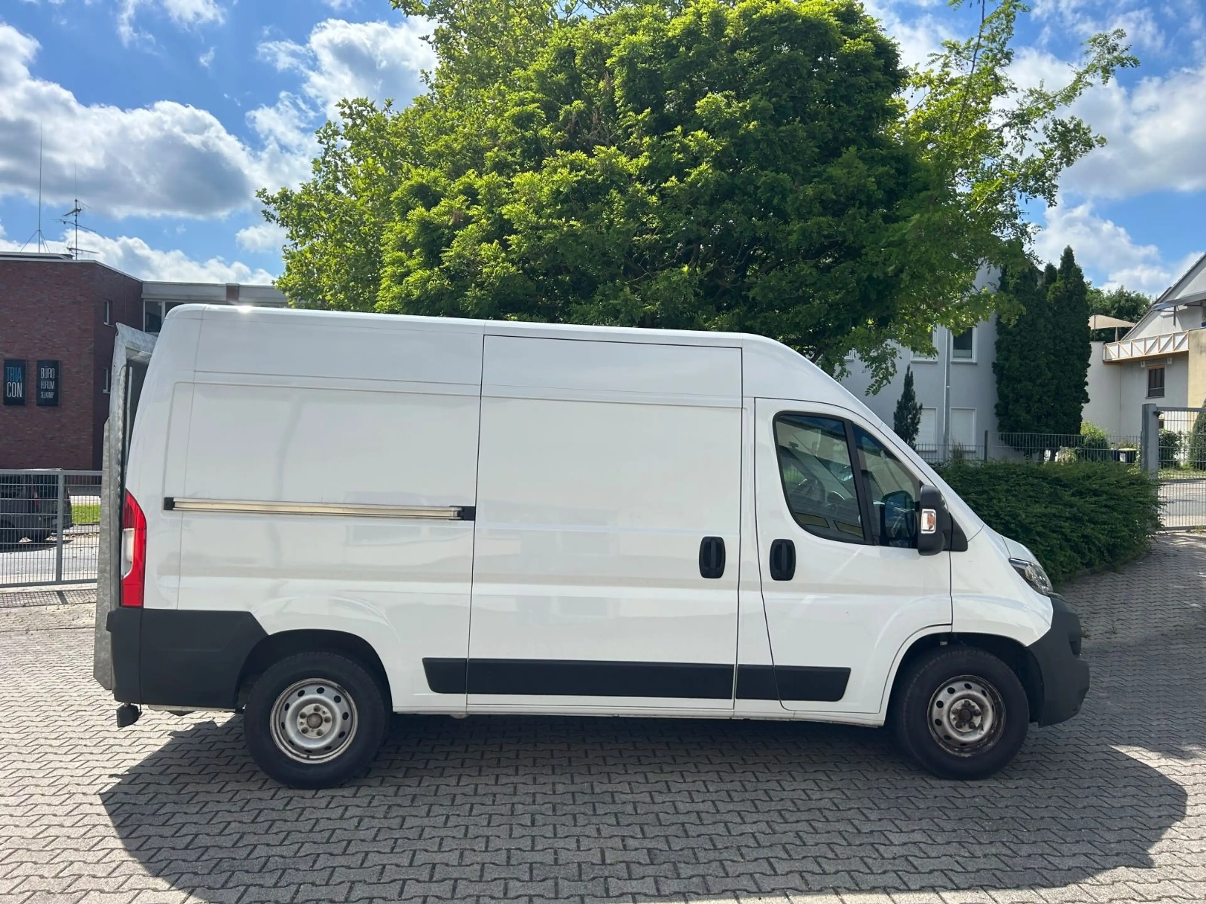 Peugeot Boxer 2.2 BlueHDI L2H2 Lift — photo 8
