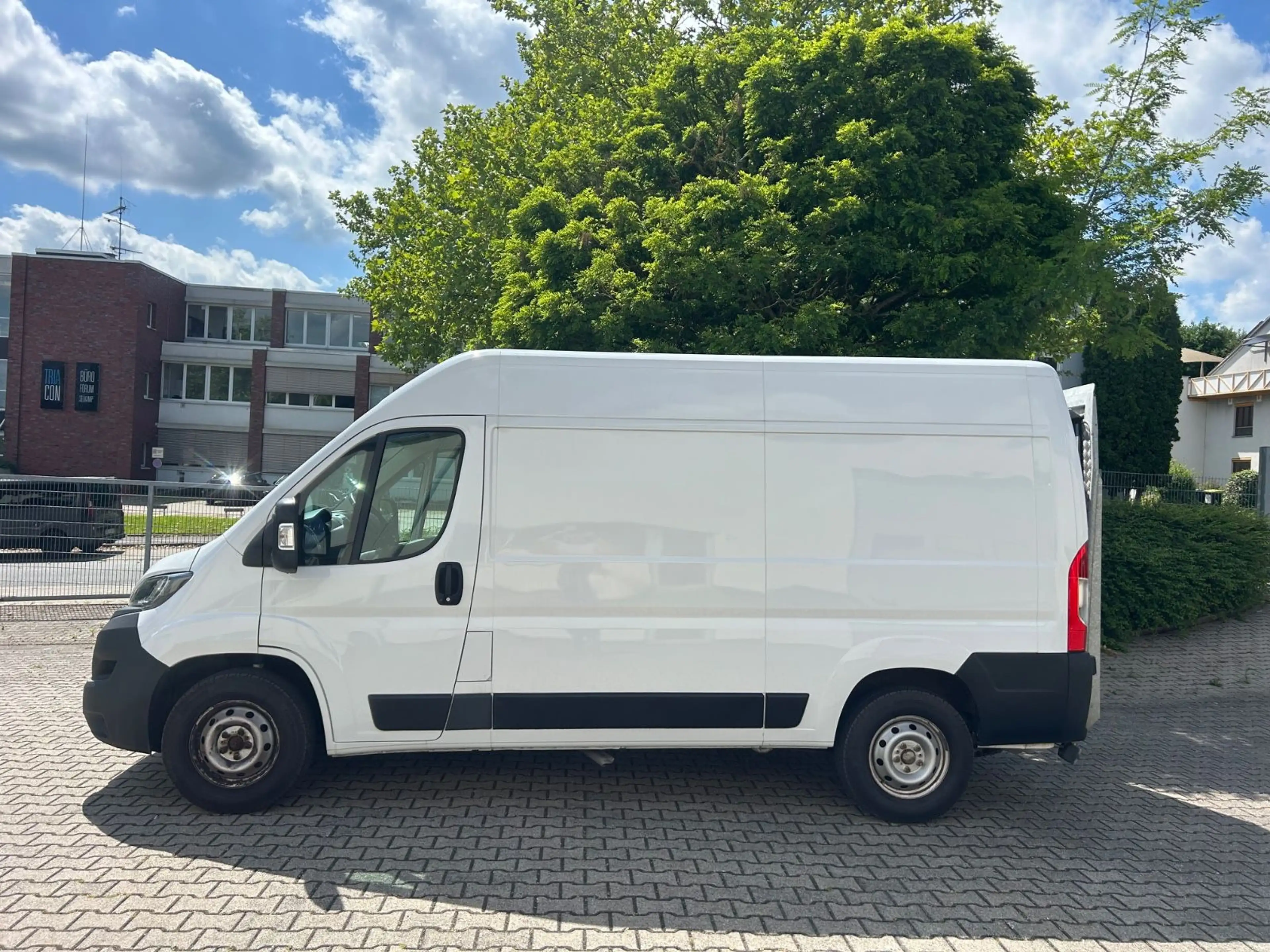Peugeot Boxer 2.2 BlueHDI L2H2 Lift — photo 7