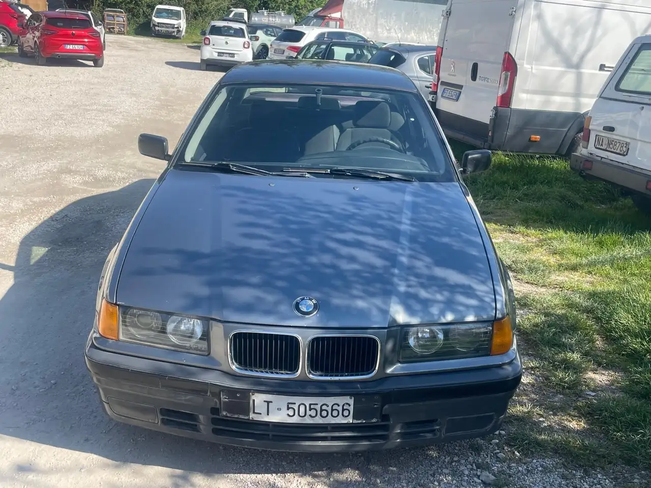 BMW 316i Edition, foto 2