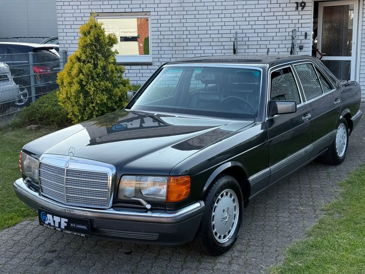 Mercedes-Benz S 420 V8 Automatik*Leder*Klima*H-Zulassung* Noir - 2