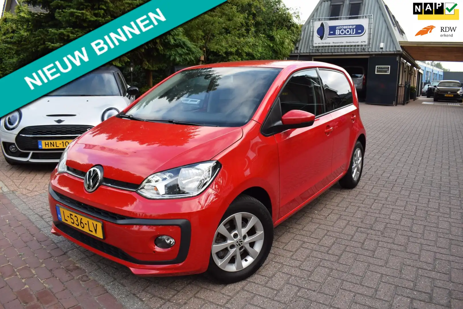 Volkswagen up! 1.0 BMT move up! 5 DEURS /CRUISECONTROL/AIRCO/PDC/ Rood - 1