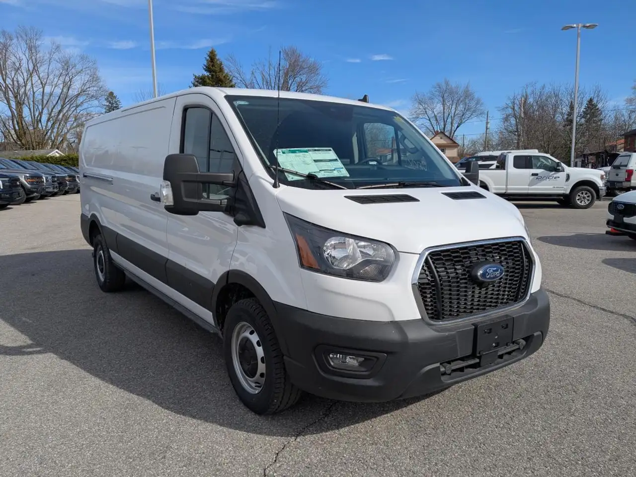 Ford Transit Cargo Van снимка Ford Transit Cargo Van