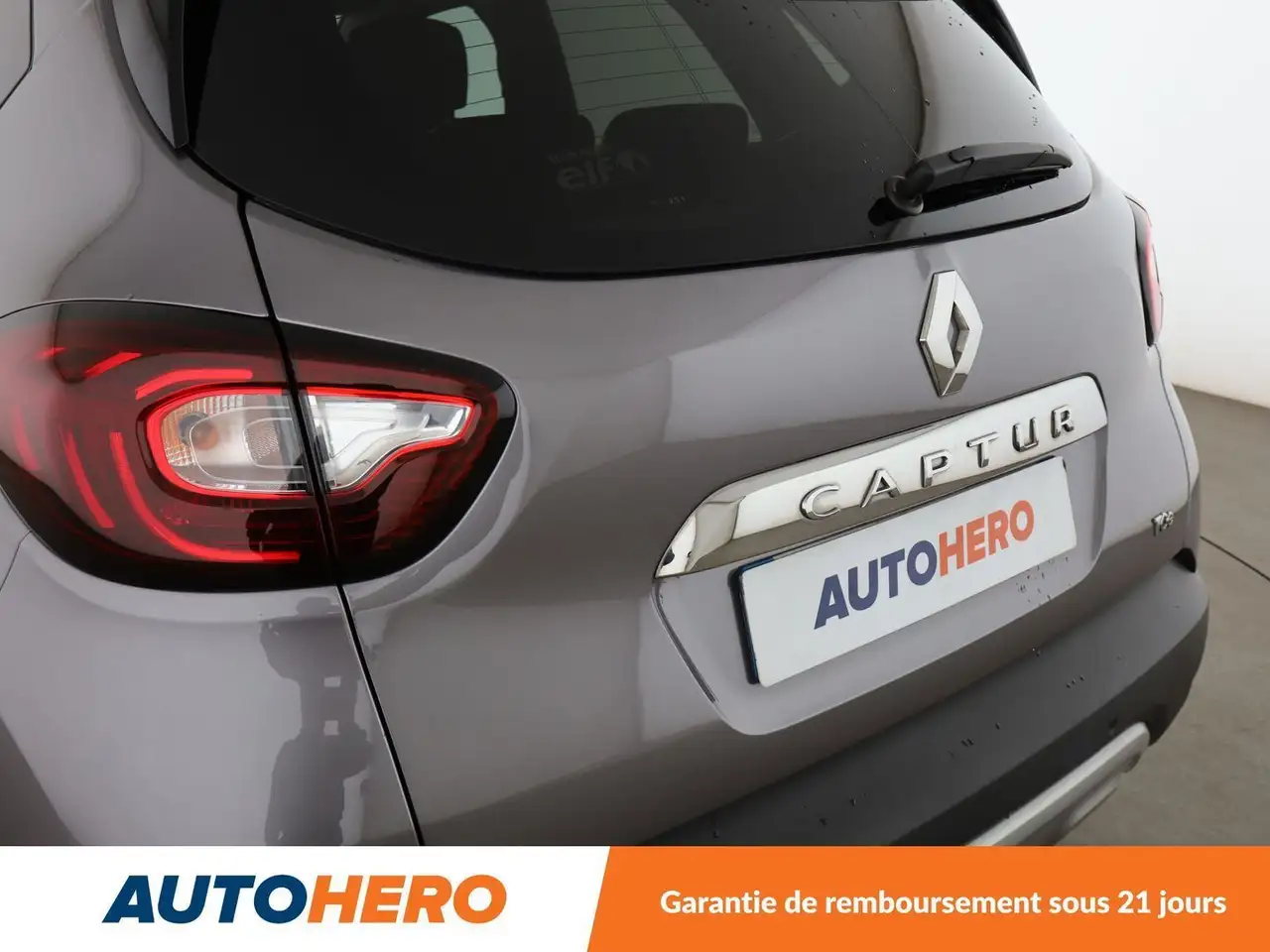 Renault Captur — photo 29