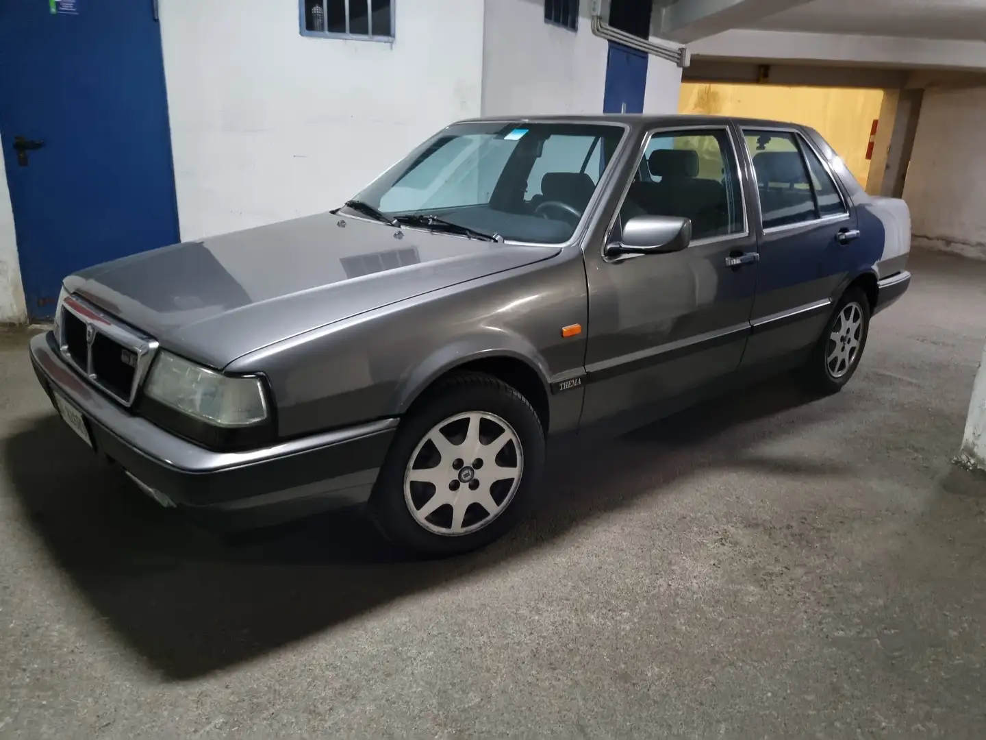 Lancia Thema Thema 2.0 turbo ie 16v c/abs Сірий - 1