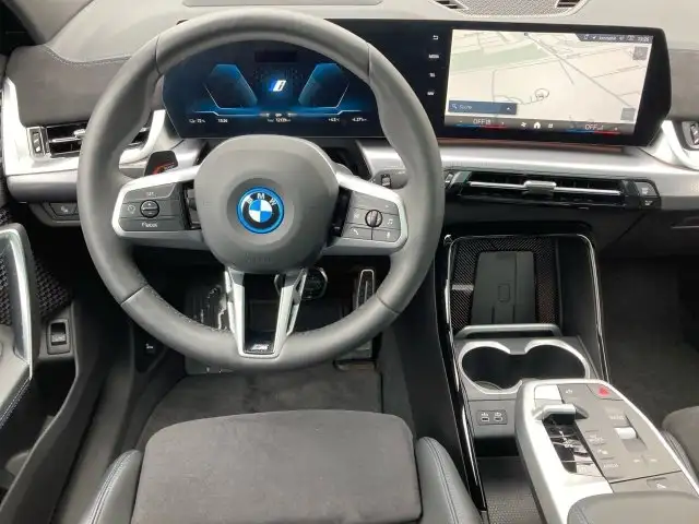 BMW iX2 xDrive30 U10 Ansicht 7