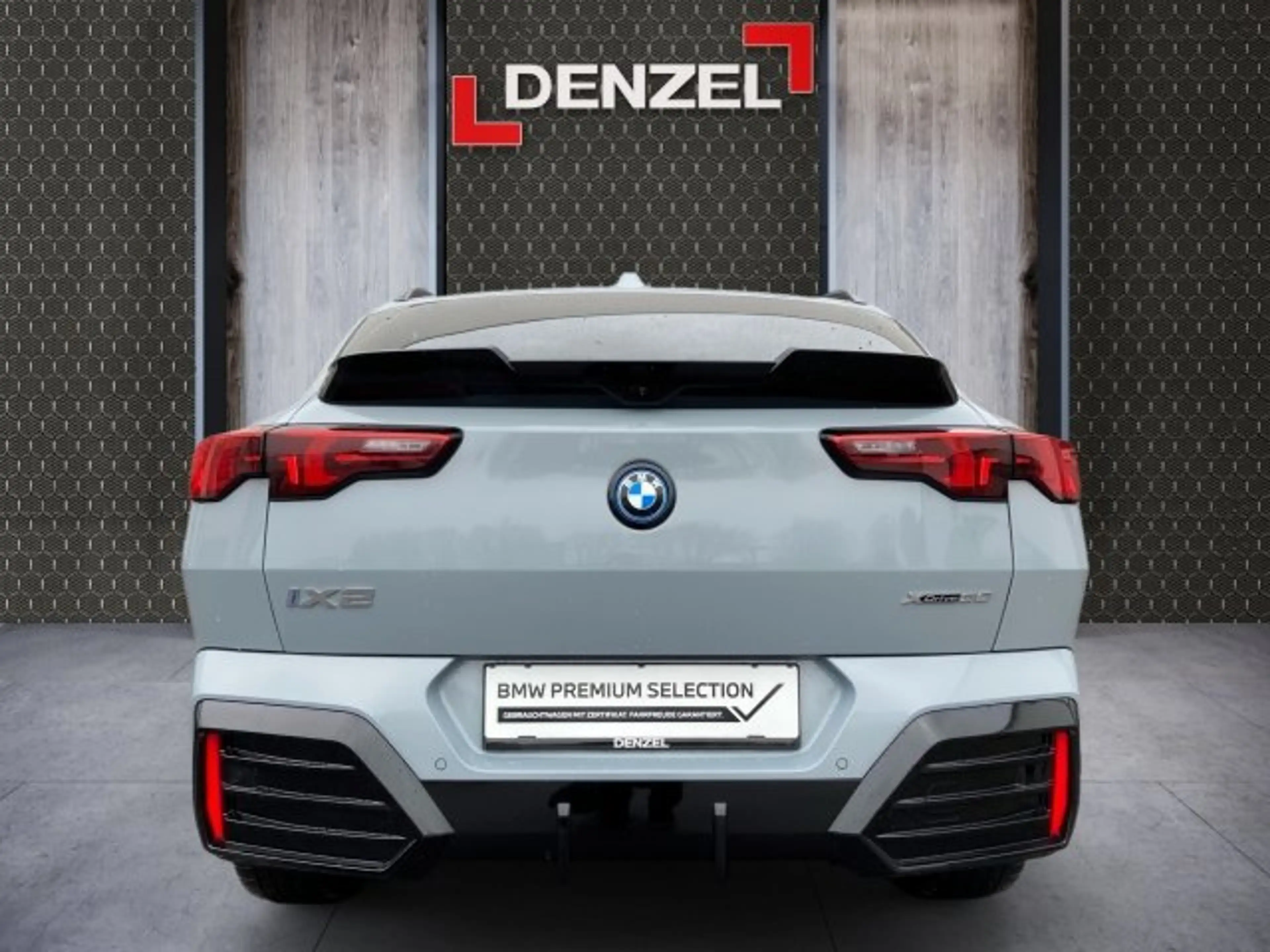BMW iX2 xDrive30 U10 — photo 11